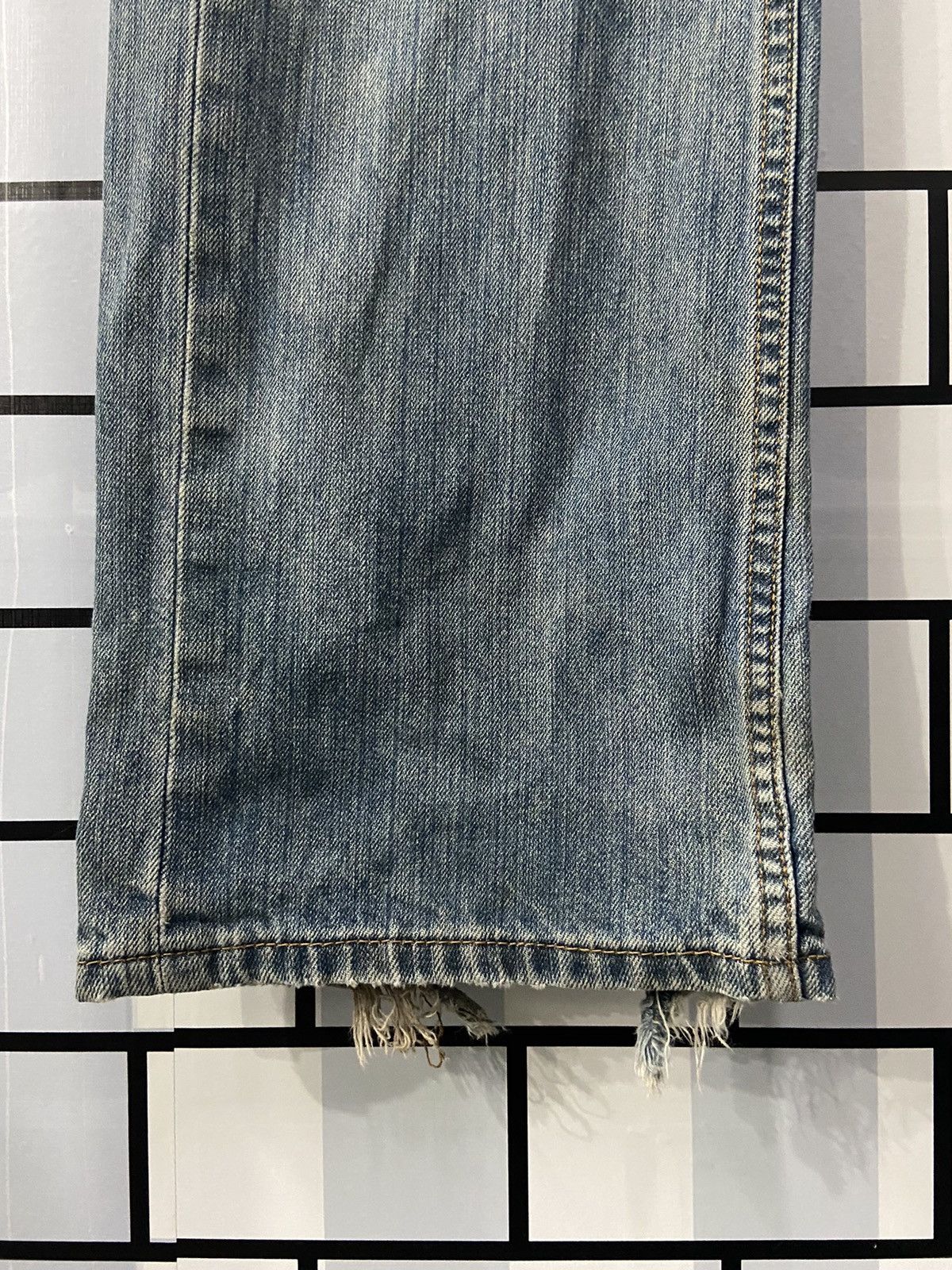 Levi's × Vintage Vintage Levi’s 559 Distressed Faded Blue Denim Pants Size US 34 / EU 50 - 9 Thumbnail