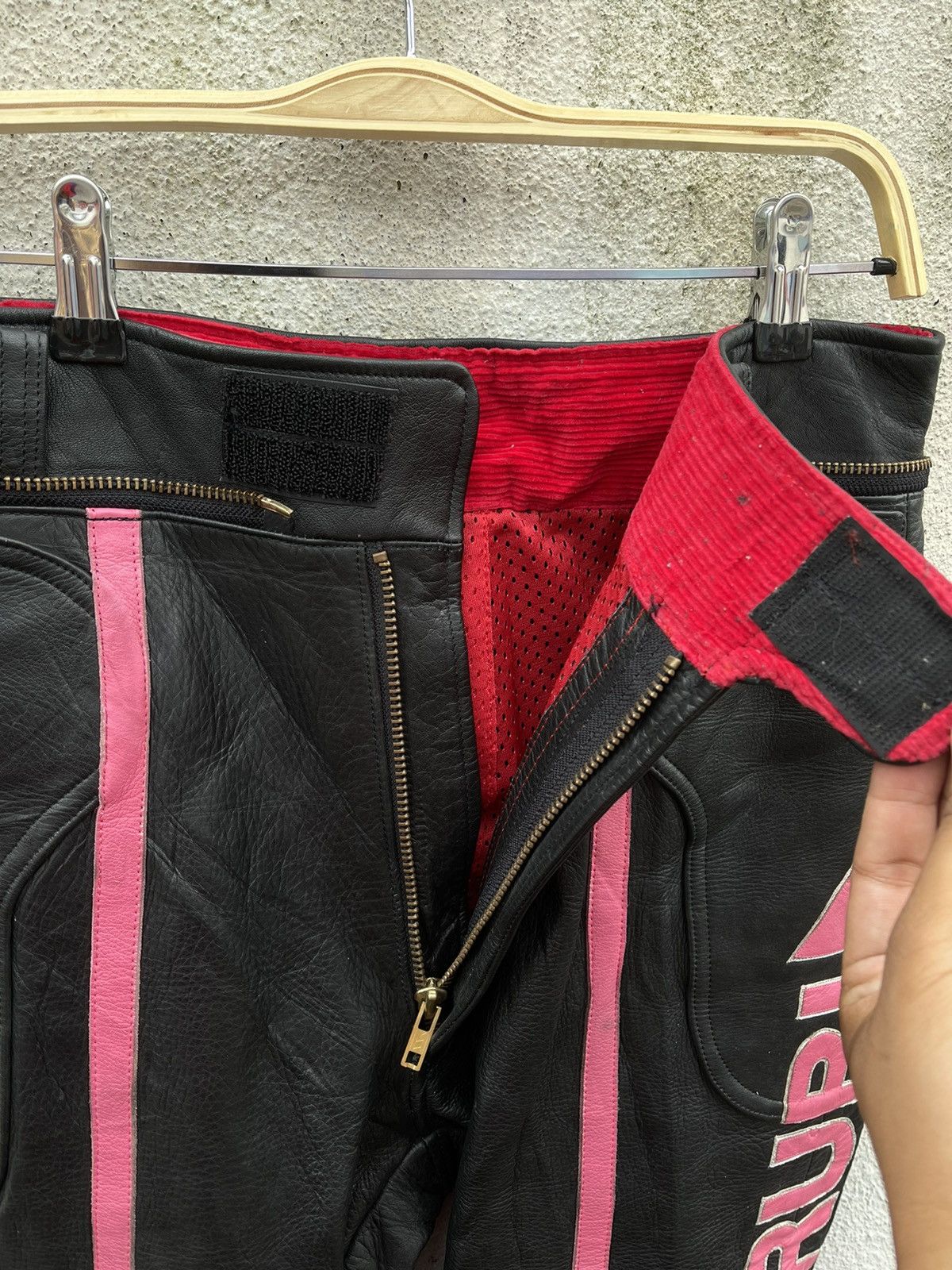 Genuine Leather × Vintage Rubi Motorcycle Racing pants fully leather with padding Size US 30 / EU 46 - 7 Thumbnail