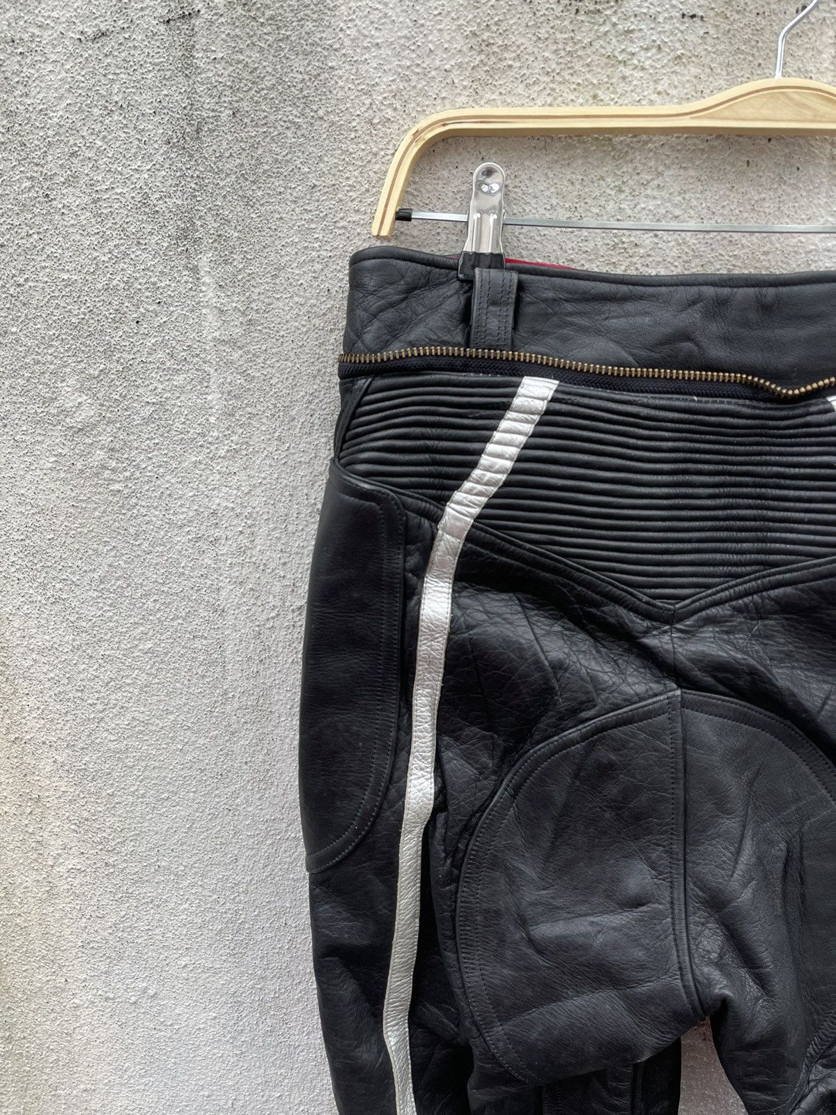 Genuine Leather × Vintage Rubi Motorcycle Racing pants fully leather with padding Size US 30 / EU 46 - 13 Thumbnail