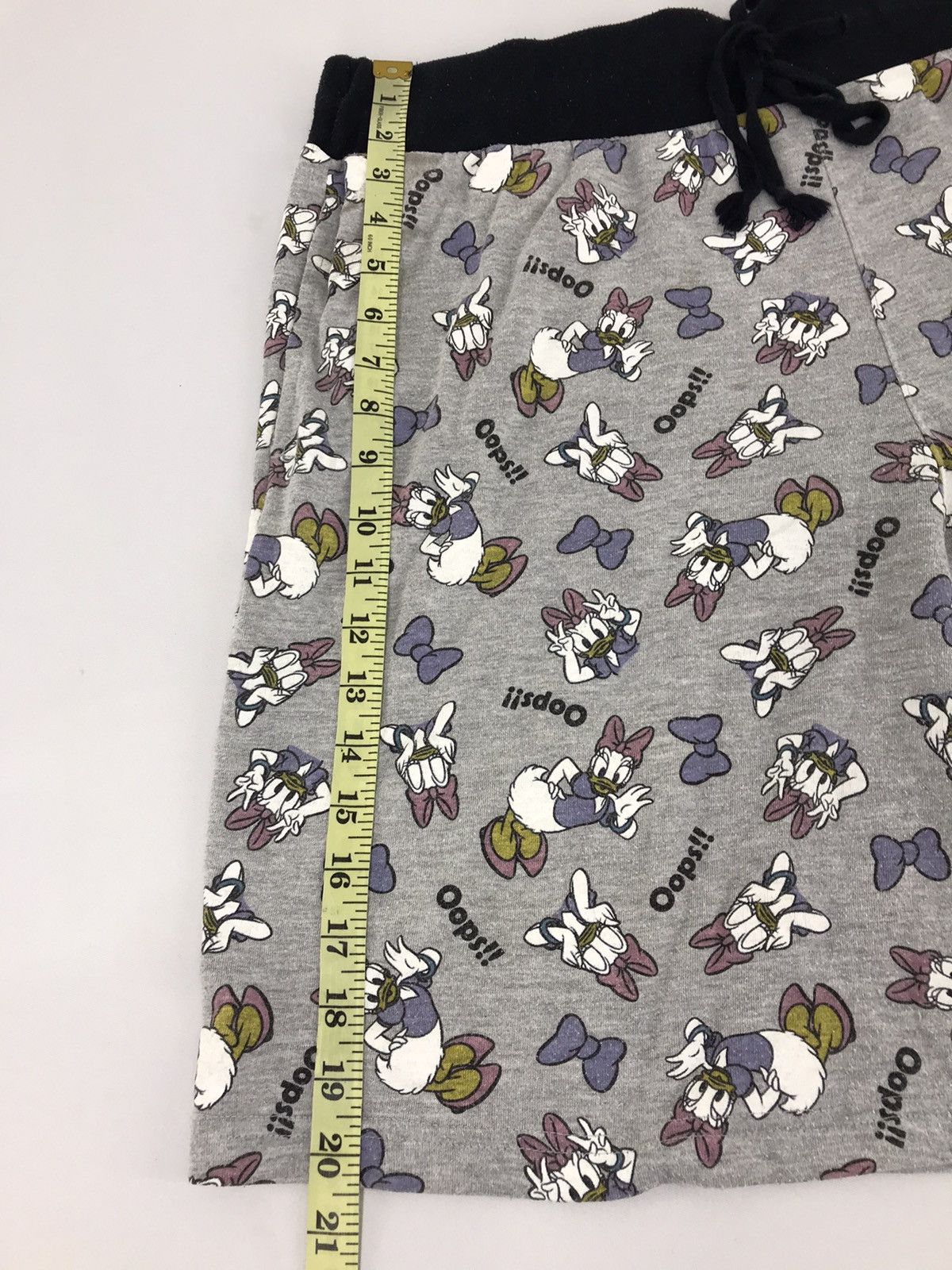Disney × Vintage Vintage Disney Donald Duck Ovp Shortpant Hiking Design Size US 36 / EU 52 - 8 Thumbnail