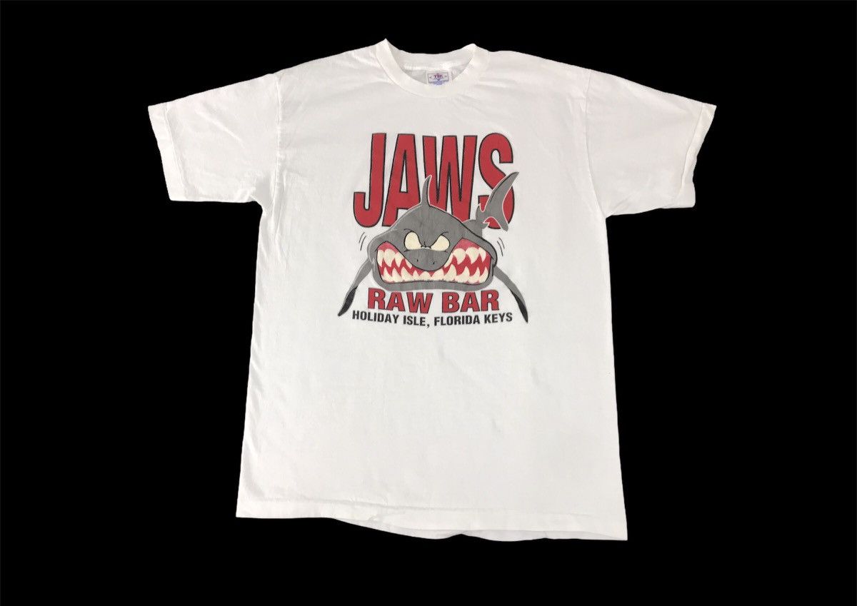 Vintage Vintage 90s Jaws Raw Bar Holiday Isle Shark Logo T-shirt Size US L / EU 52-54 / 3 - 1 Thumbnail