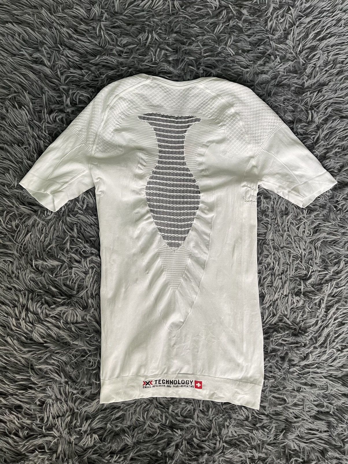Designer X-Bionic gorpcore style outdoor cycle t-shirt Size L / US 10 / IT 46 - 9 Thumbnail