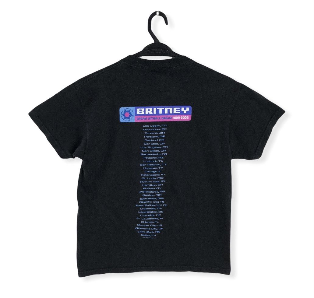 Band Tees VINTAGE 2002 BRITNEY SPEARS TOUR TEE Size US S / EU 44-46 / 1 - 2 Thumbnail