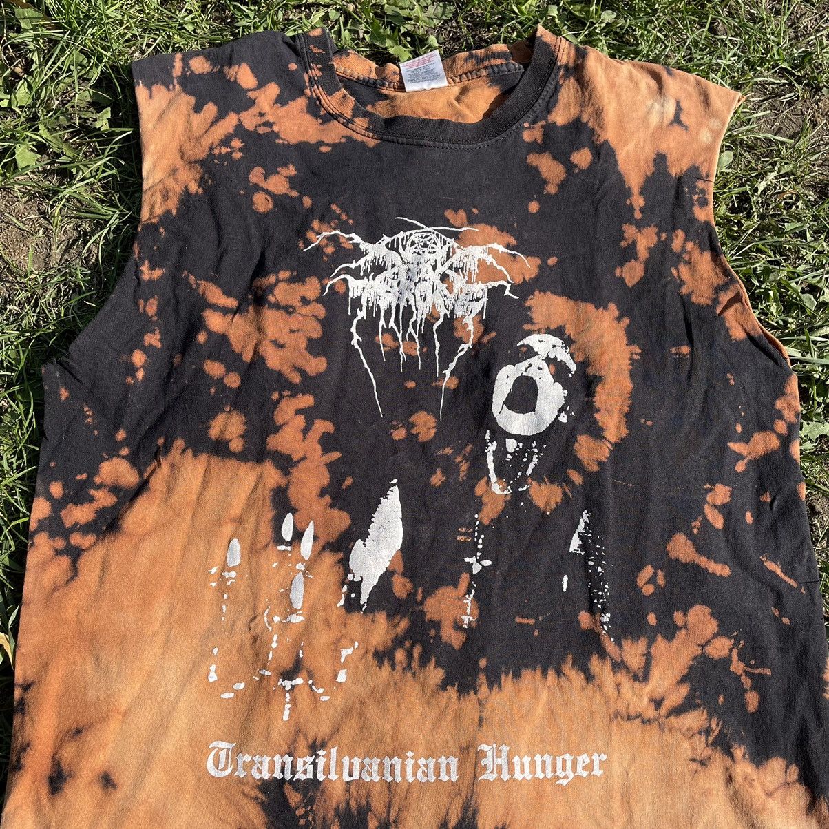 Vintage Vintage Y2K Thrashed Graphic Tee Dark Horror Streetwear L Size US L / EU 52-54 / 3 - 4 Thumbnail