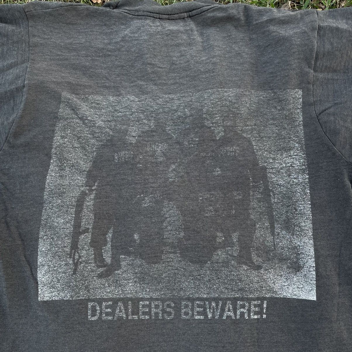 Band Tees Vintage 90s Dealers Sherif Faded Band Rock Streetwear Size US M / EU 48-50 / 2 - 2 Thumbnail