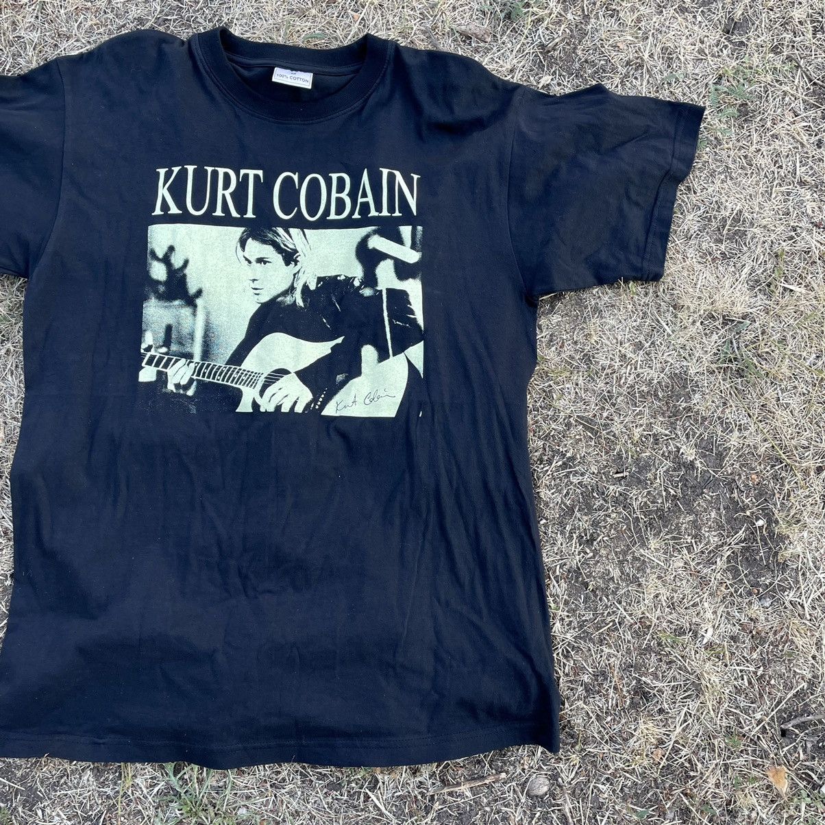 Vintage Vintage 90s Kurt Cobain Nirvana Band Tee Faded Black Grail M Size US M / EU 48-50 / 2 - 2 Thumbnail