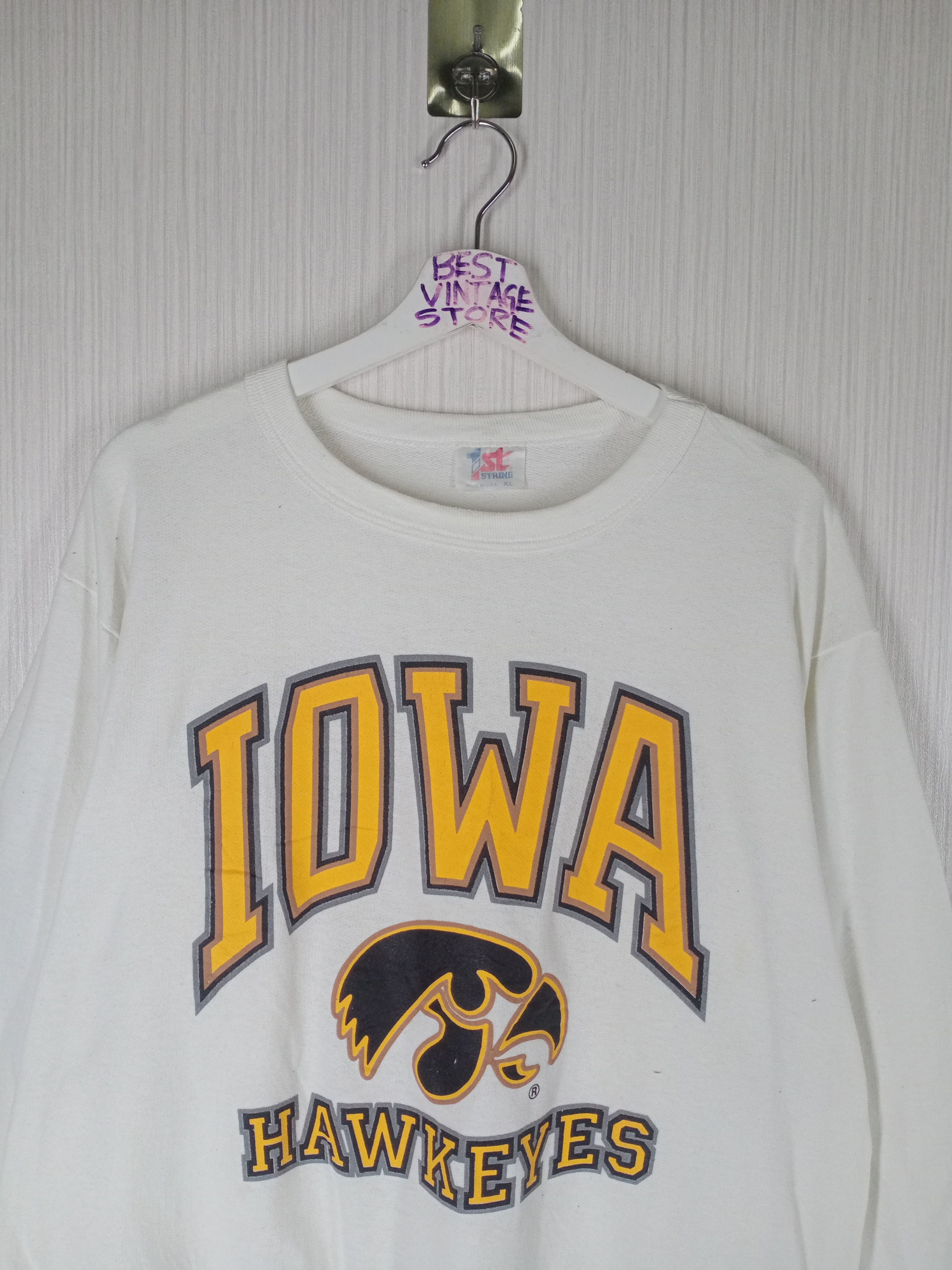 NCAA Vintage 90s Iowa Hawkeyes Big Logo Sweatshirt Size US XL / EU 56 / 4 - 2 Thumbnail