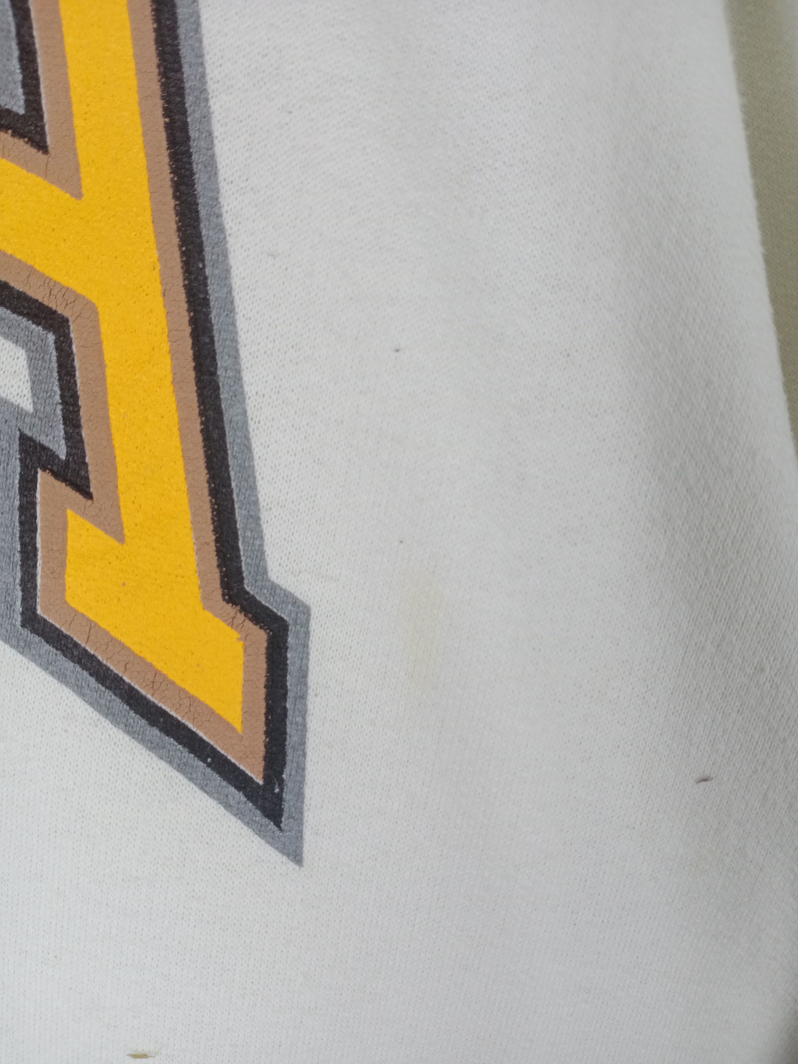 NCAA Vintage 90s Iowa Hawkeyes Big Logo Sweatshirt Size US XL / EU 56 / 4 - 6 Thumbnail