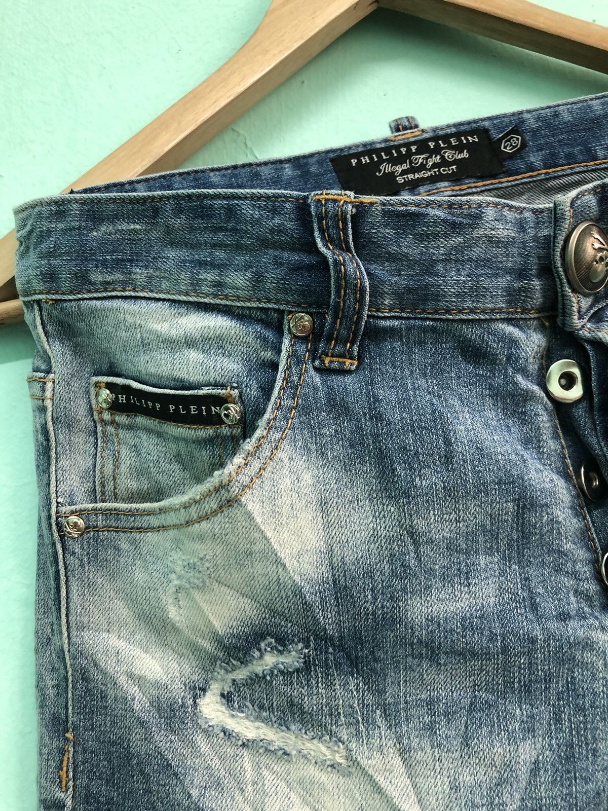 Philipp Plein PHILIPP PLEIN RIPPED DISTRESSED STRAIGHT CUT DENIM JEANS Size US 29 - 6 Thumbnail