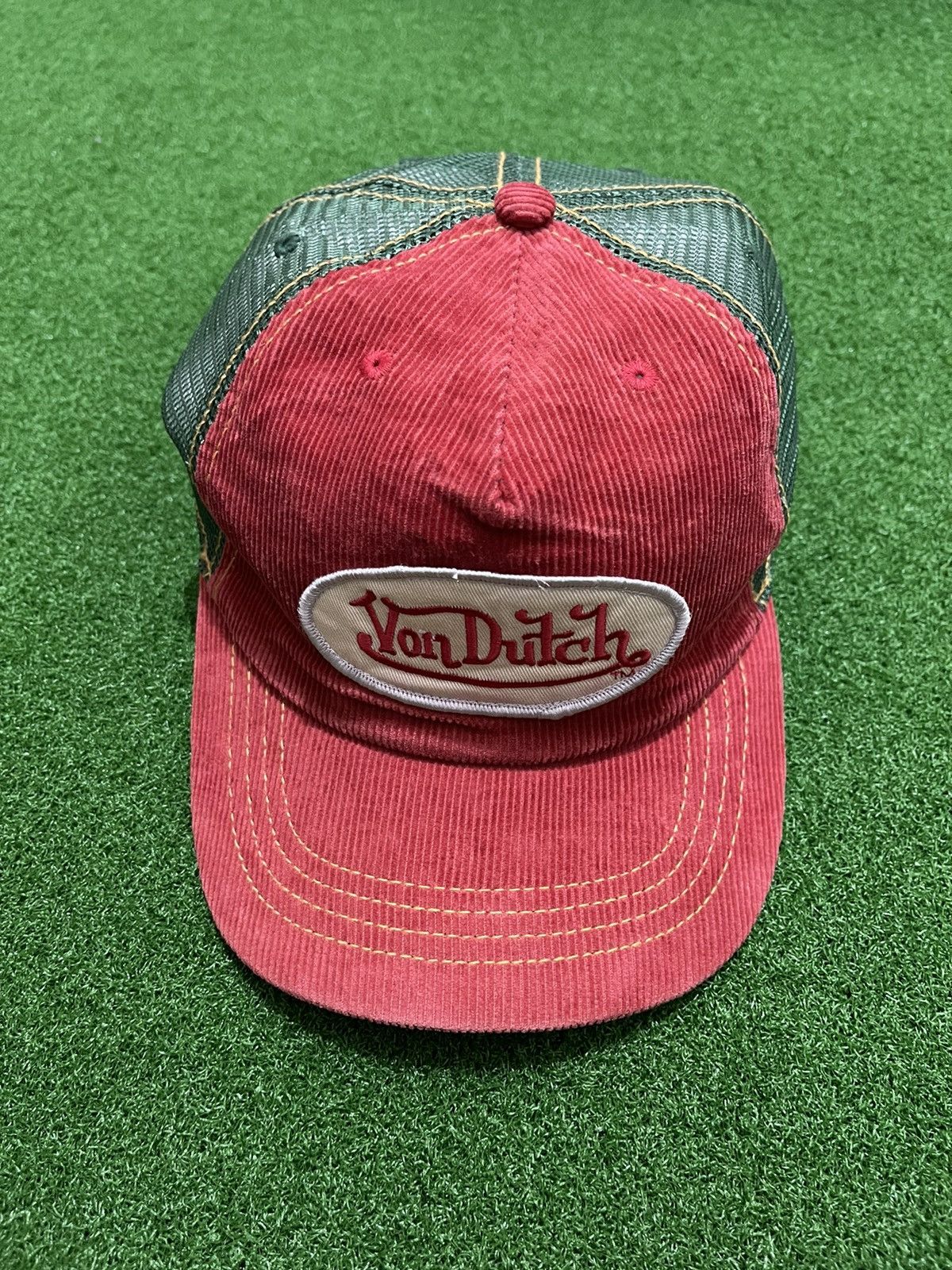 Von Dutch Rare Von Dutch Velvet Trucker Hats Size ONE SIZE - 6 Thumbnail