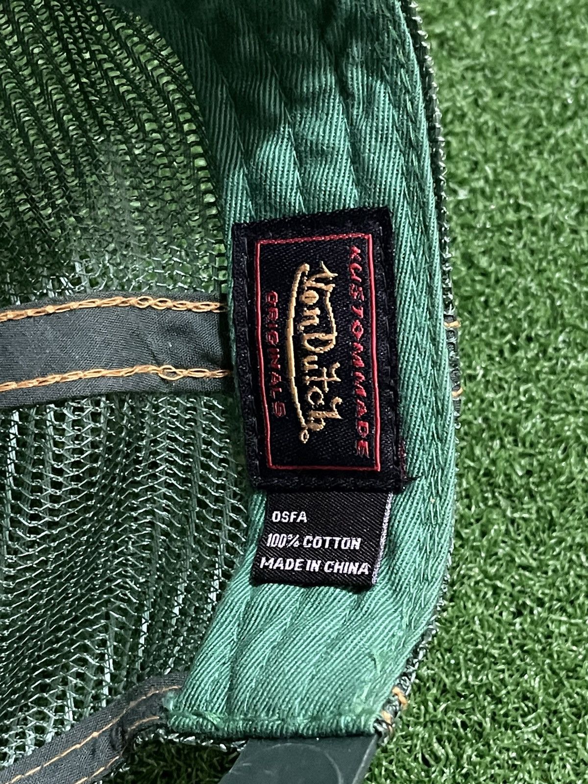 Von Dutch Rare Von Dutch Velvet Trucker Hats Size ONE SIZE - 10 Thumbnail