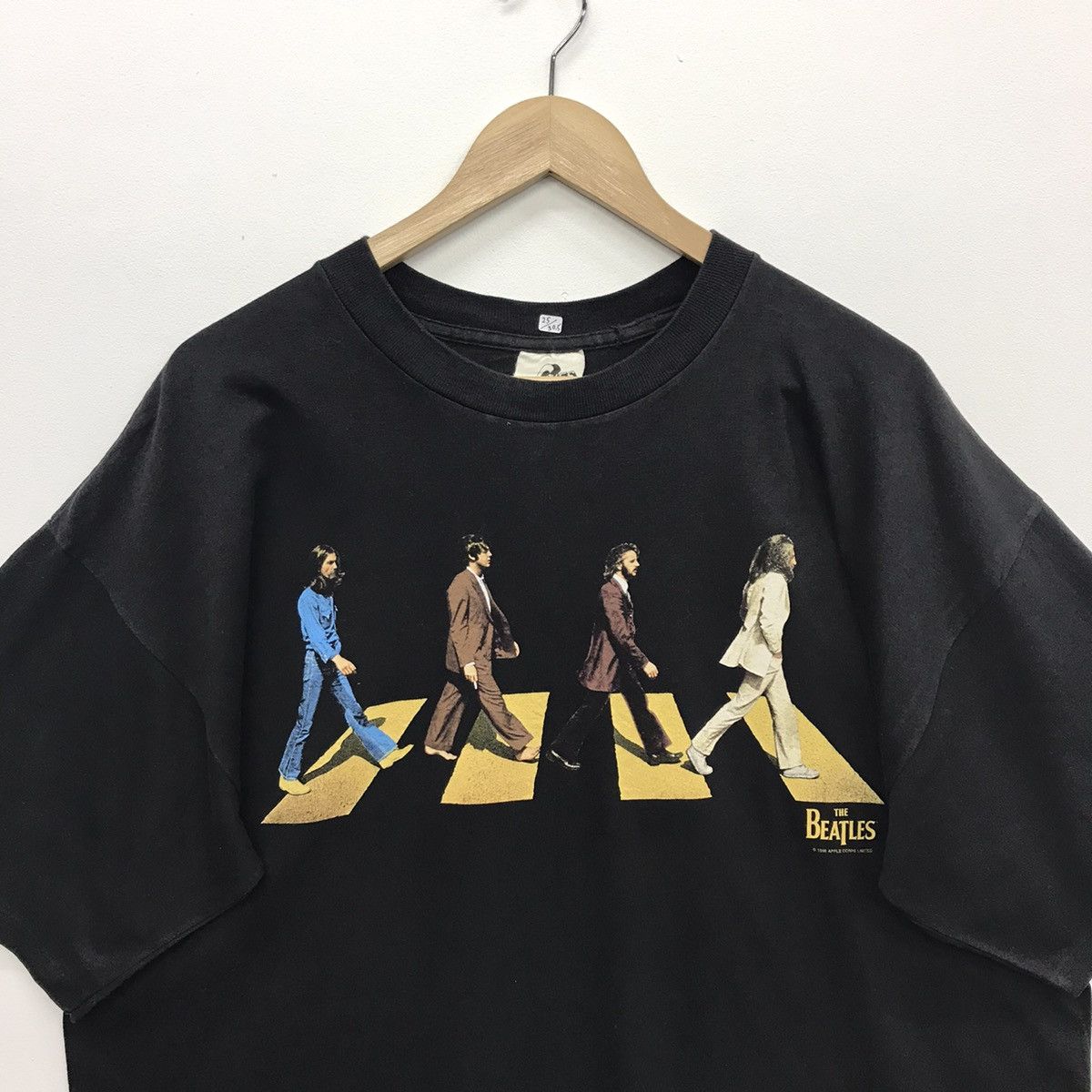 Band Tees × Vintage *Rare!! Vintage Band Tees The Beatles Abbey Road 1996s Size US L / EU 52-54 / 3 - 2 Thumbnail