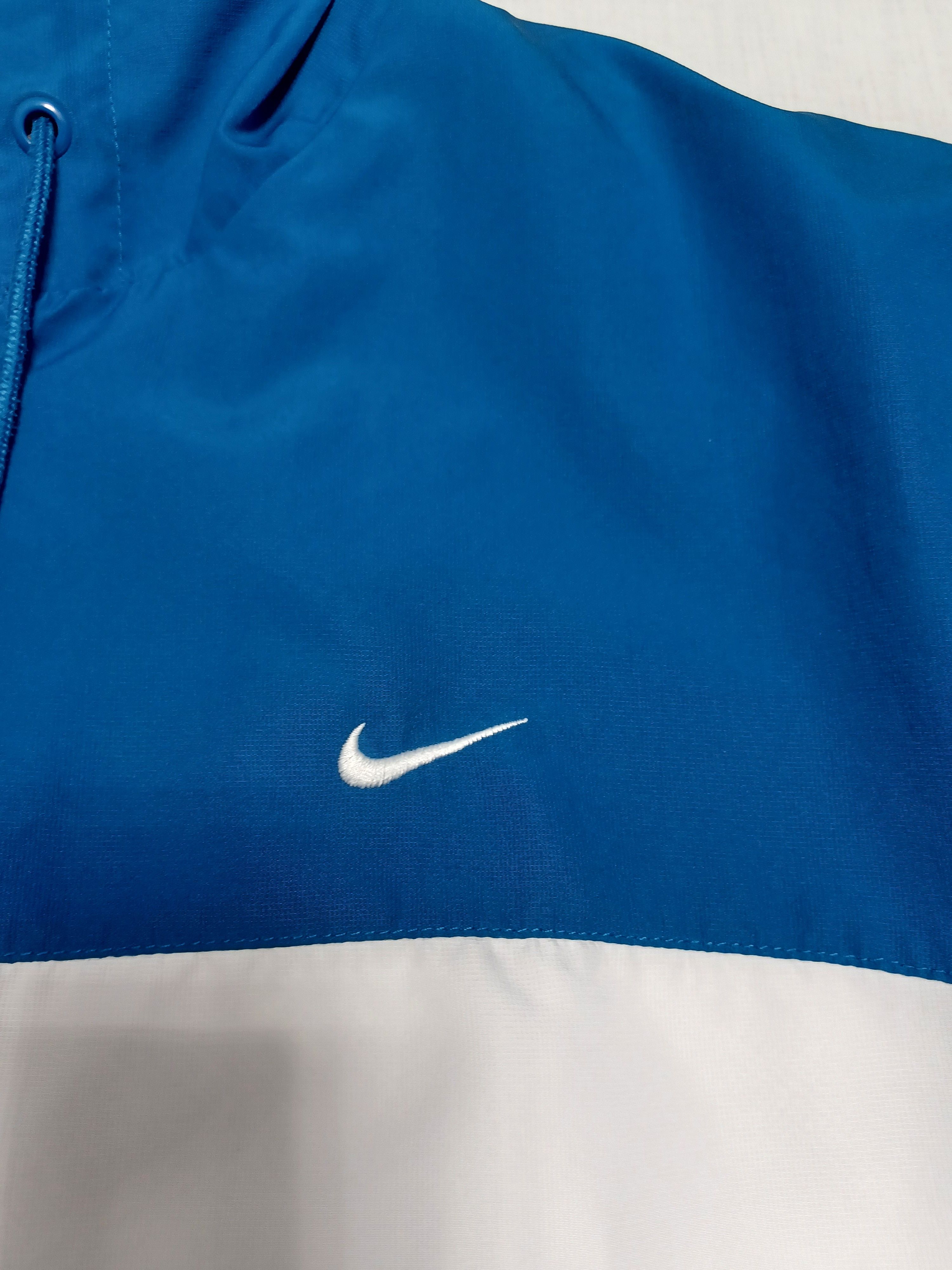 Nike Nike light jacket 2010 vintage rare Size US L / EU 52-54 / 3 - 3 Thumbnail