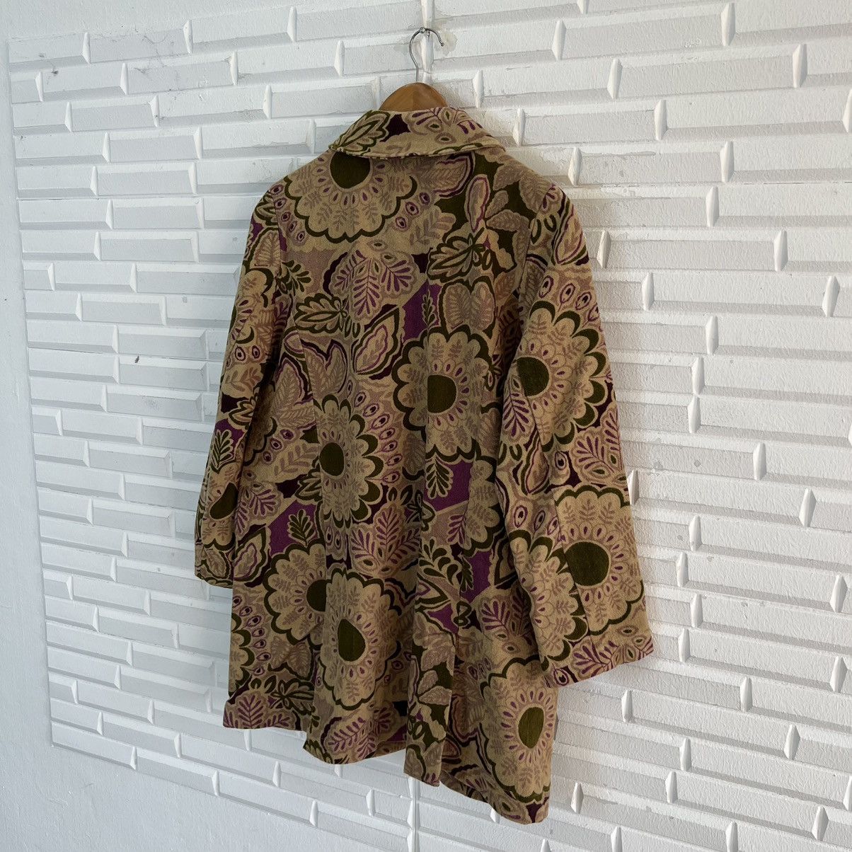Hysteric Glamour VINTAGE ANIMA FULL PRINT FLOWER NAVAJO DESIGN JACKET Size US L / EU 52-54 / 3 - 9 Thumbnail