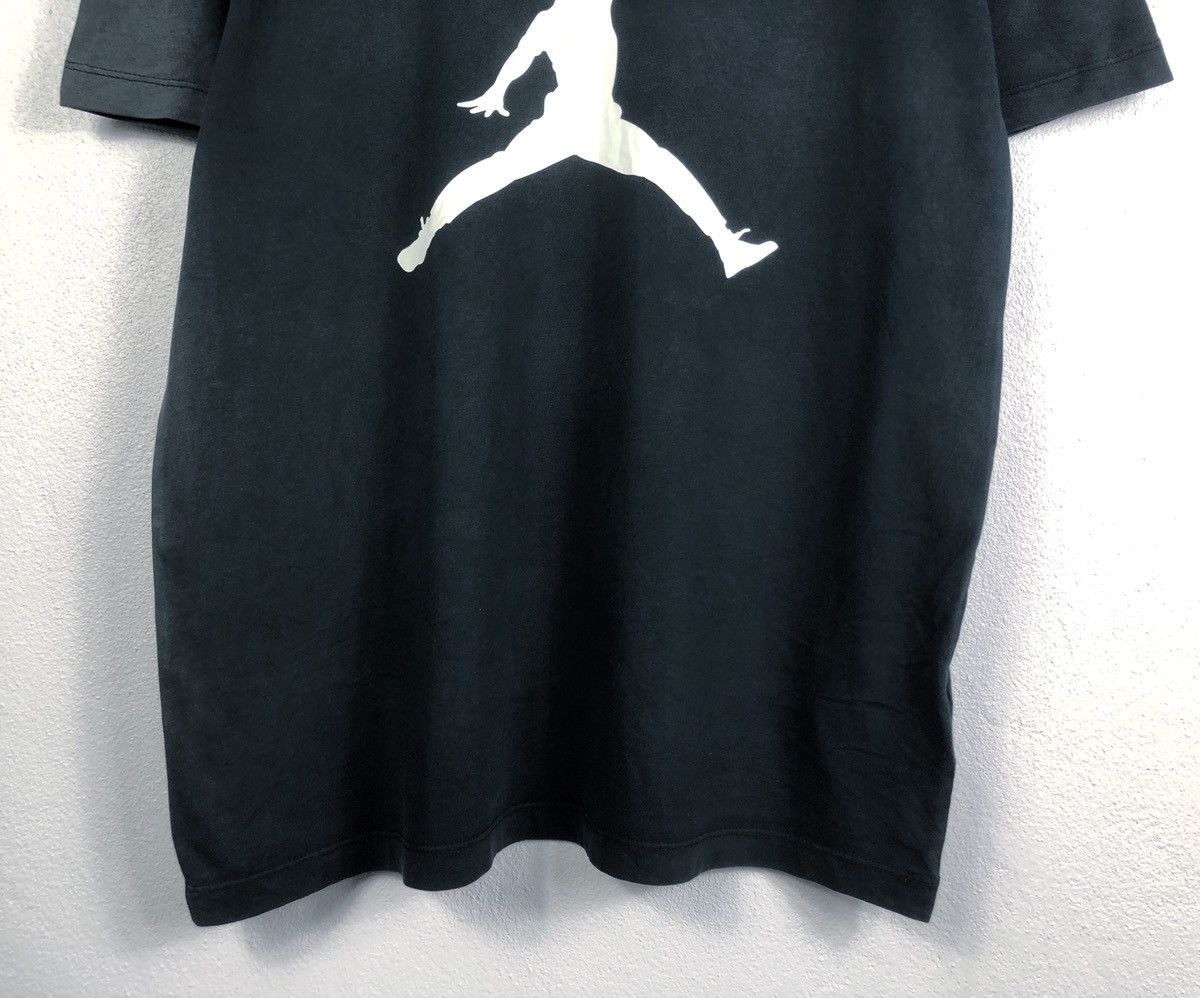 Jordan Brand Rare Nike Air Jordan Tee Size US L / EU 52-54 / 3 - 4 Thumbnail