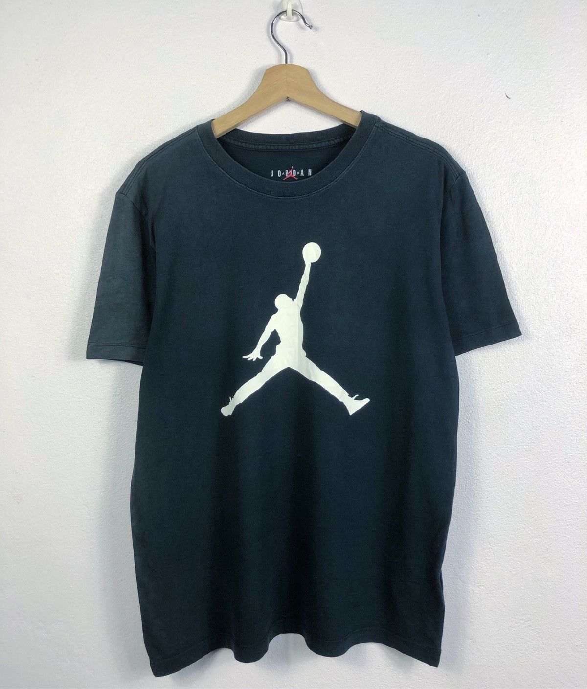Jordan Brand Rare Nike Air Jordan Tee Size US L / EU 52-54 / 3 - 1 Thumbnail