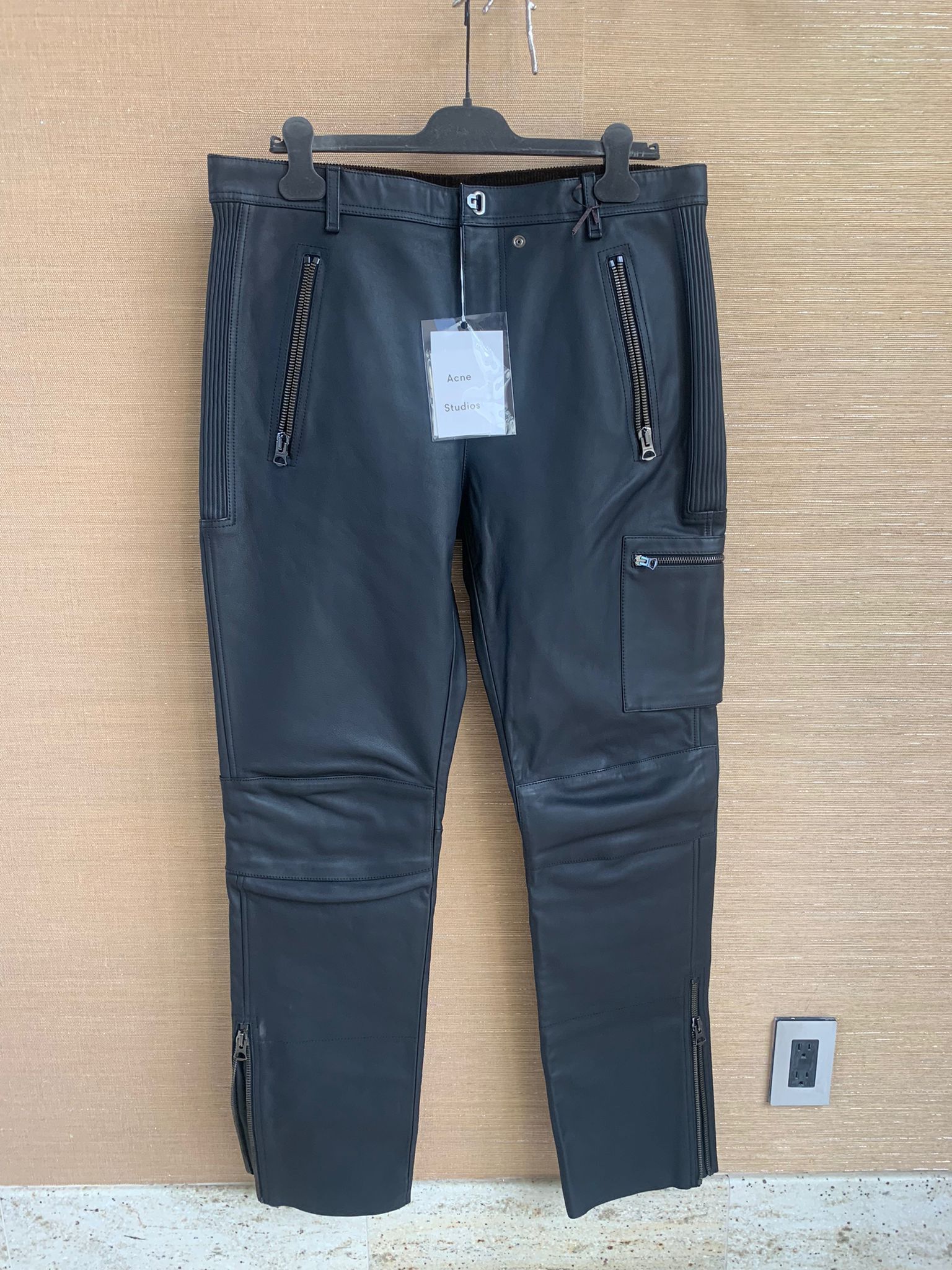 image of Acne Studios Fn-Mn-000129 in Black, Men's (Size 38)
