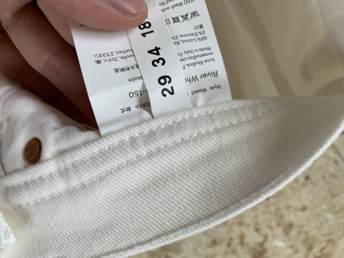Acne Studios 29 x 34 River Denim in White Size US 29 - 10 Thumbnail