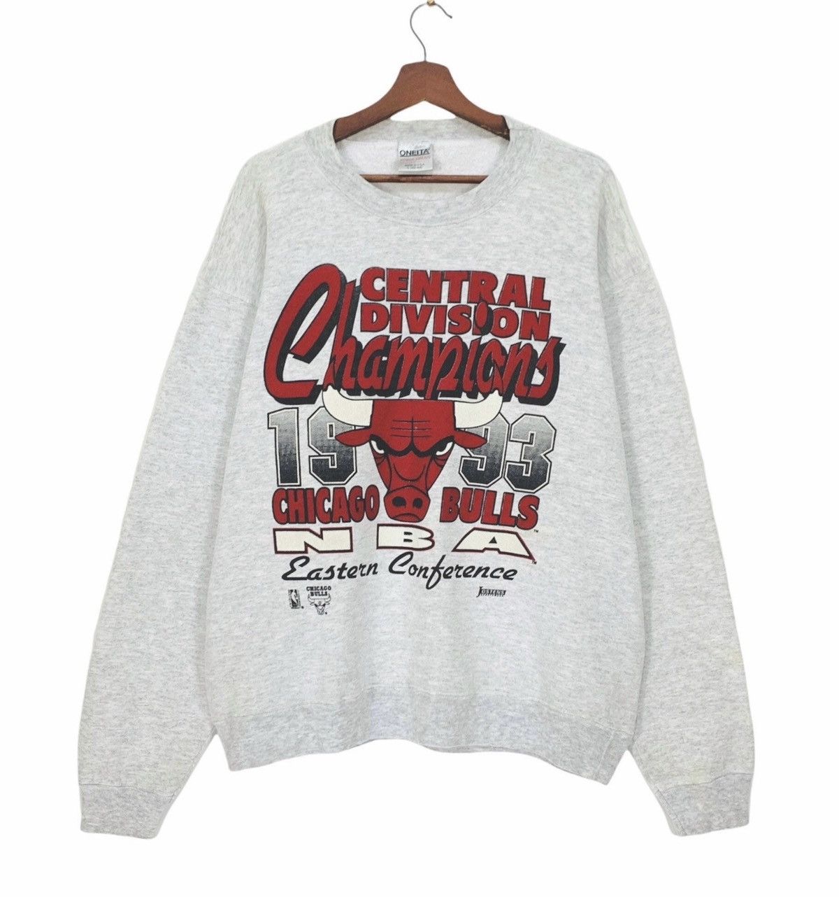NBA Rare! Central Division Champions 1993 Chicago Bulls Basket Size US L / EU 52-54 / 3 - 1 Thumbnail