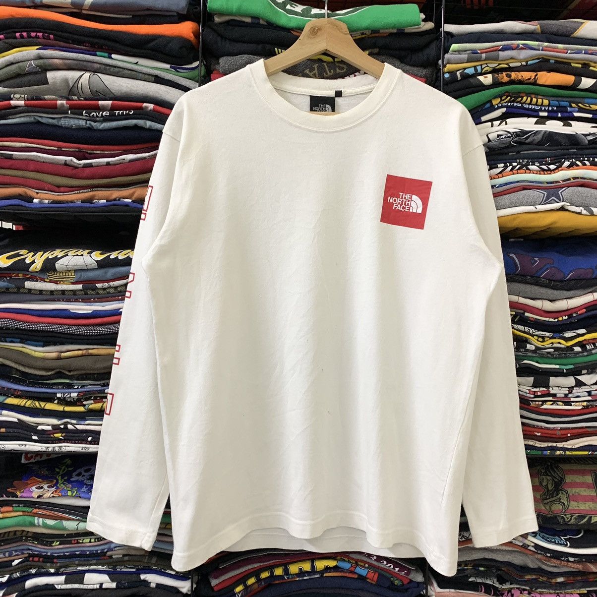 The North Face THE NORTH FACE BEAUTIFUL BACK PRINT Size US M / EU 48-50 / 2 - 1 Thumbnail