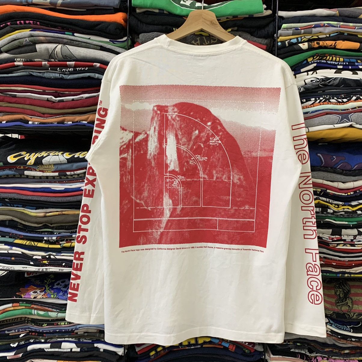 The North Face THE NORTH FACE BEAUTIFUL BACK PRINT Size US M / EU 48-50 / 2 - 3 Thumbnail
