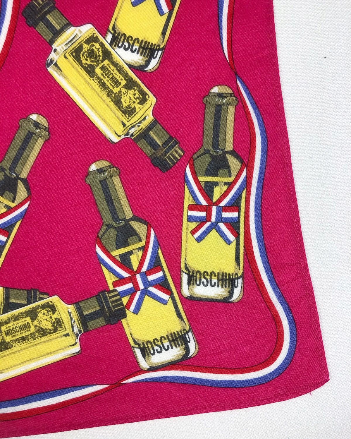 Moschino Rare Moschino Parfums Bandana Handkerchief Size ONE SIZE - 3 Thumbnail