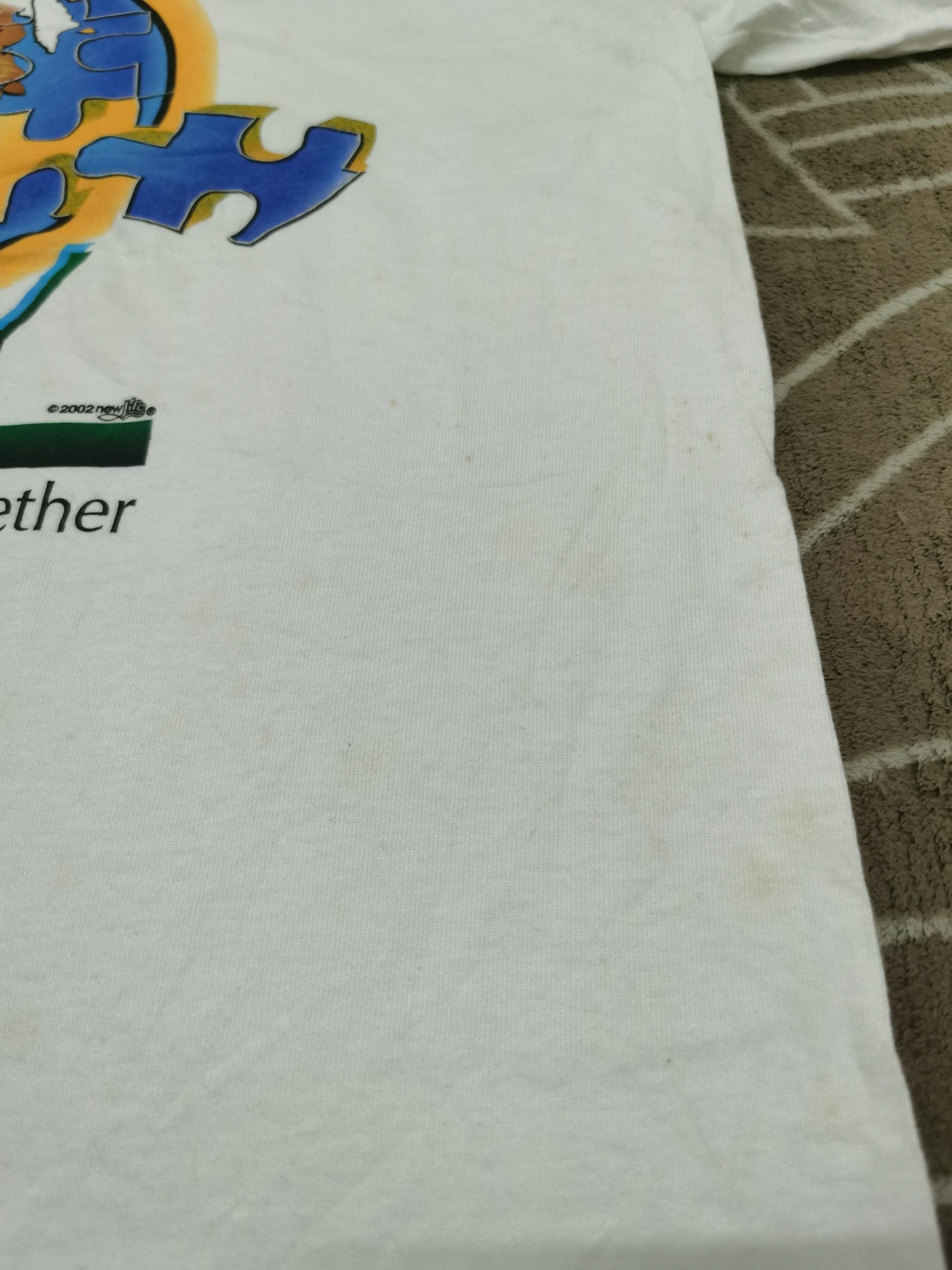 Hanes × Vintage Vintage 2002 Earth Day Keeping Our World Together Size US M / EU 48-50 / 2 - 2 Thumbnail