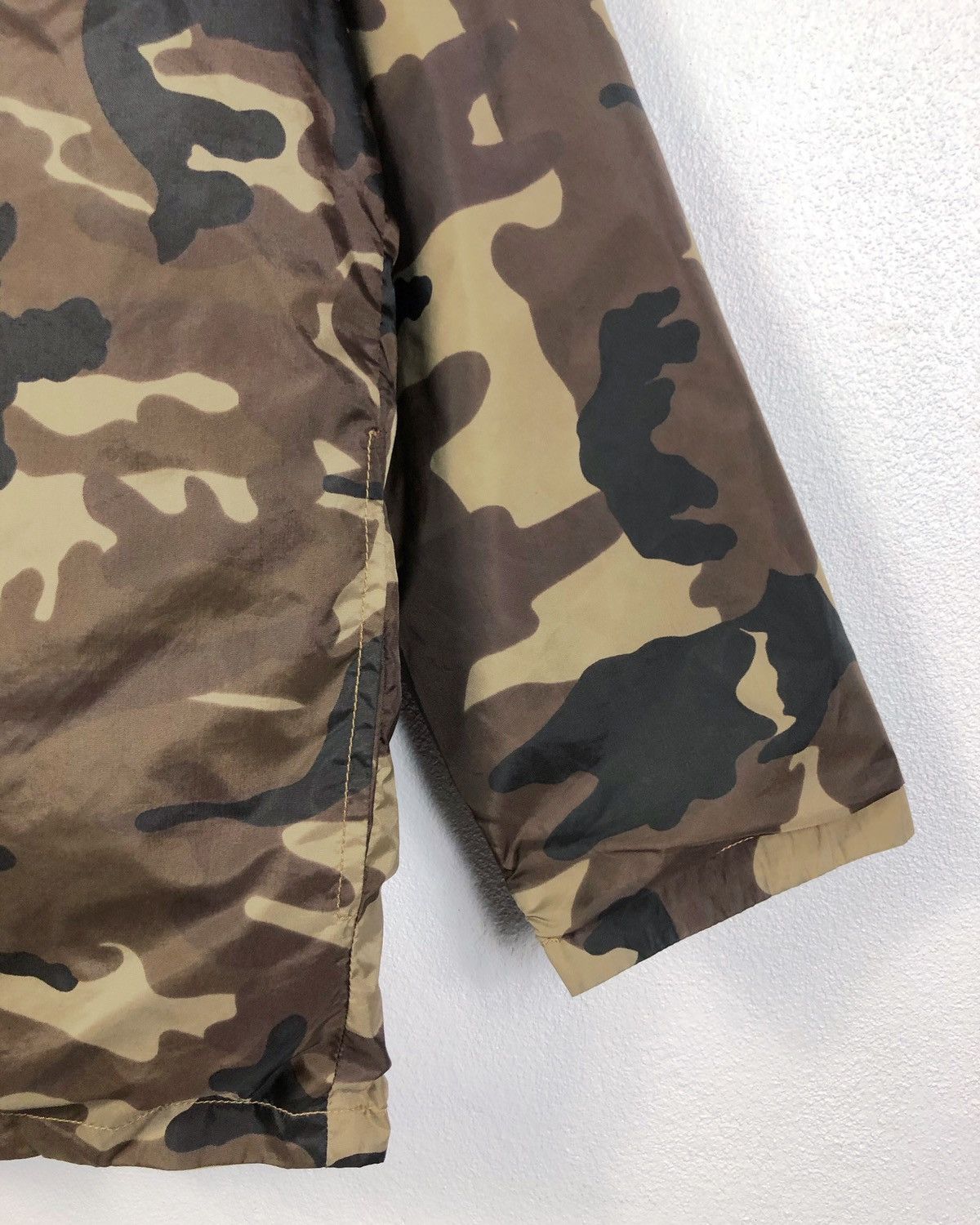 PERSON'S Rare Vintage Person’s Reversible Camo Hoodie Jacket Size US M / EU 48-50 / 2 - 5 Thumbnail