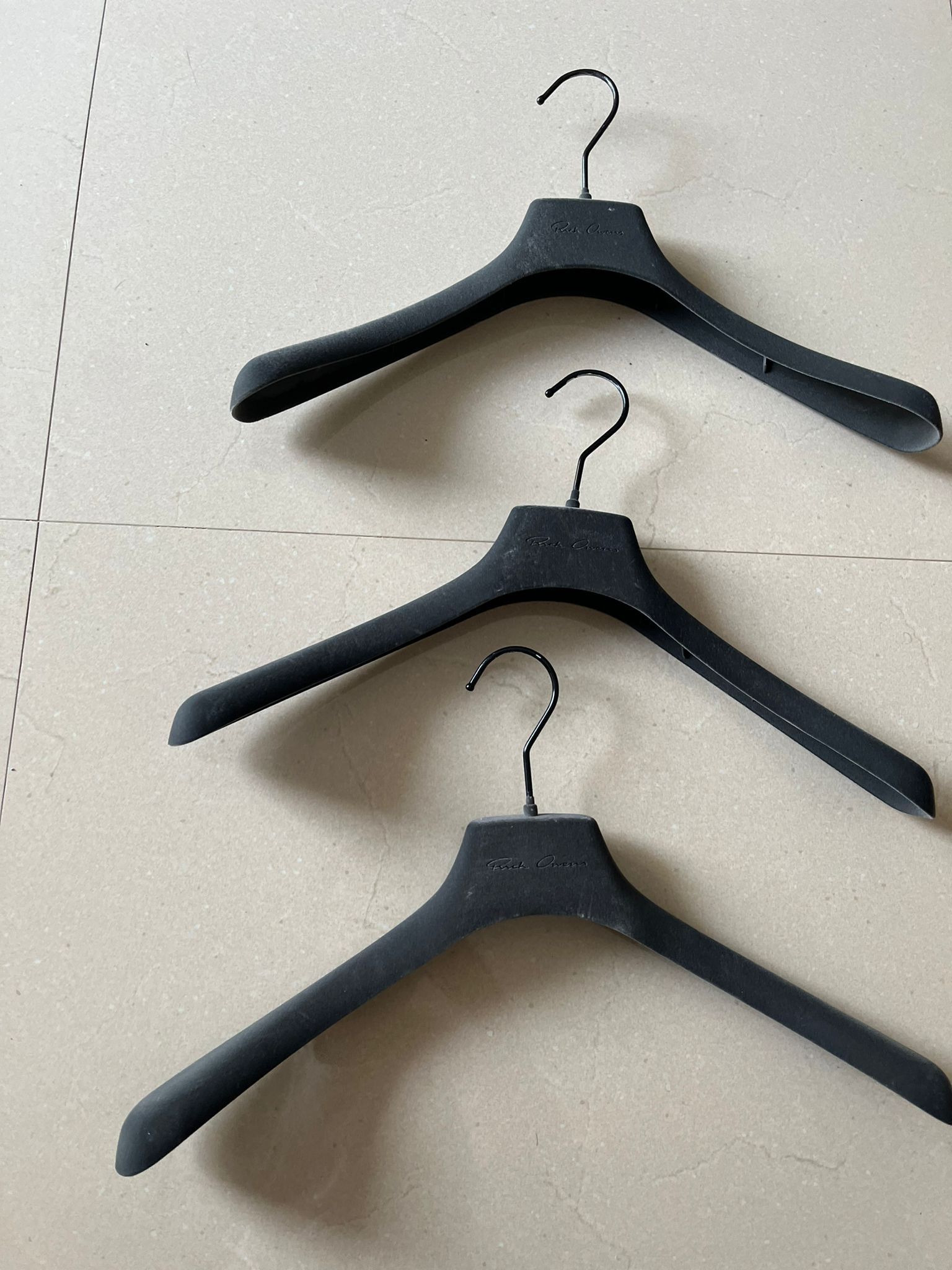 Pre-owned Rick Owens Assortment Of Hangers In Grey