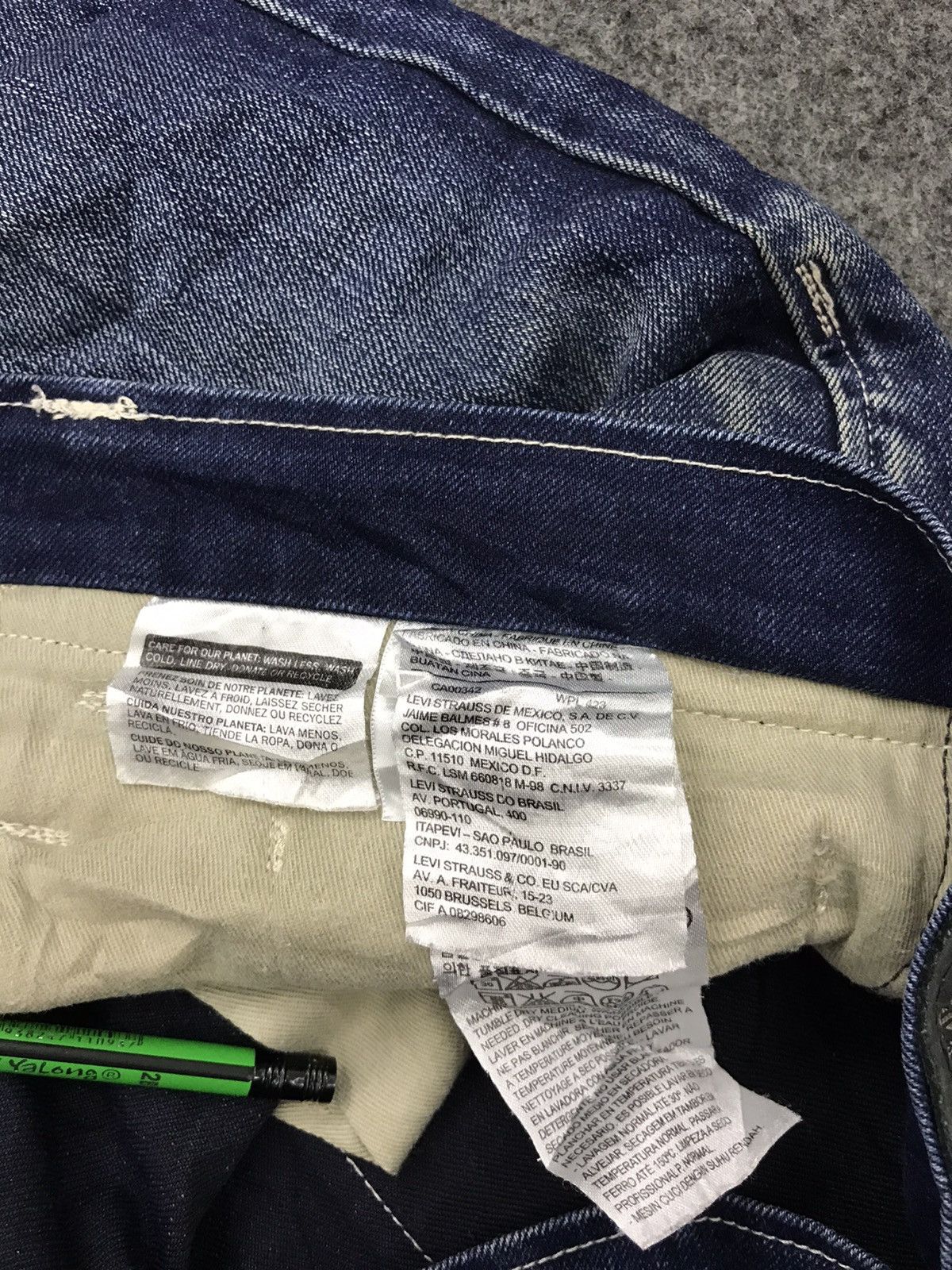 Levi's Hype Rare Vintage 90s Levi’s & Strauss Denim Jeans Indigo Size US 32 / EU 48 - 5 Thumbnail