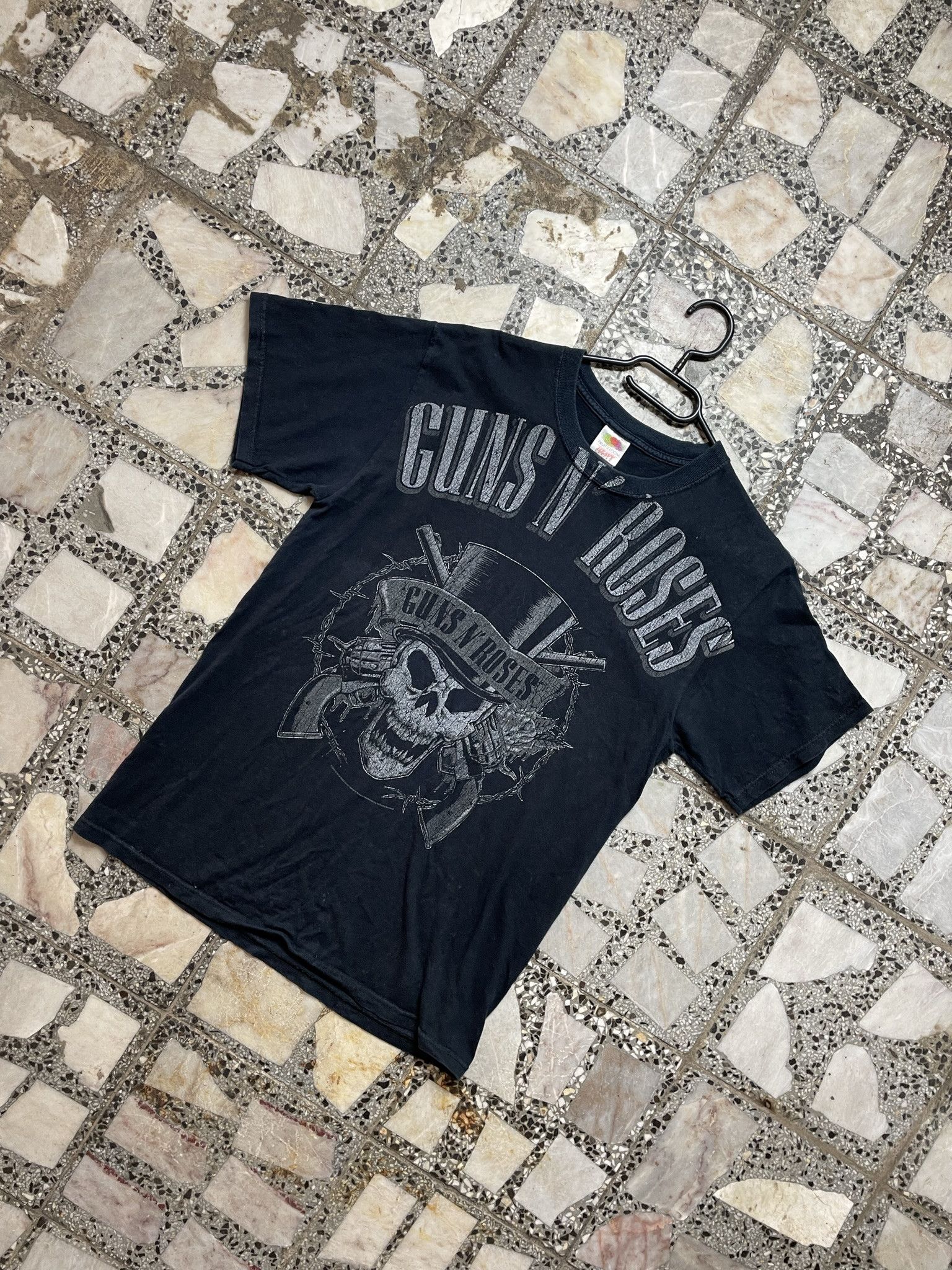 Band Tees × Vintage VINTAGE GUNS N ROSES GNR AXEL ROSE AOP BLACK WASHED BAND TEE Size US M / EU 48-50 / 2 - 1 Thumbnail