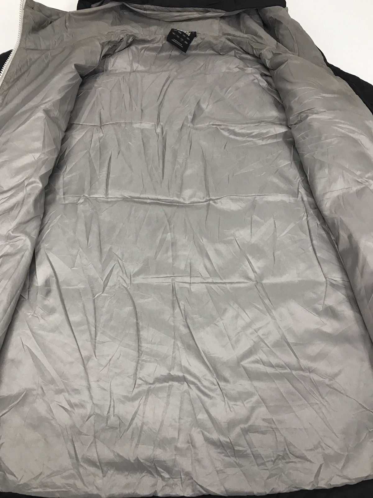 Adidas Adidas Bomber Jacket Puffer Style Zipper Winter Wear Hoodie Size US L / EU 52-54 / 3 - 9 Thumbnail