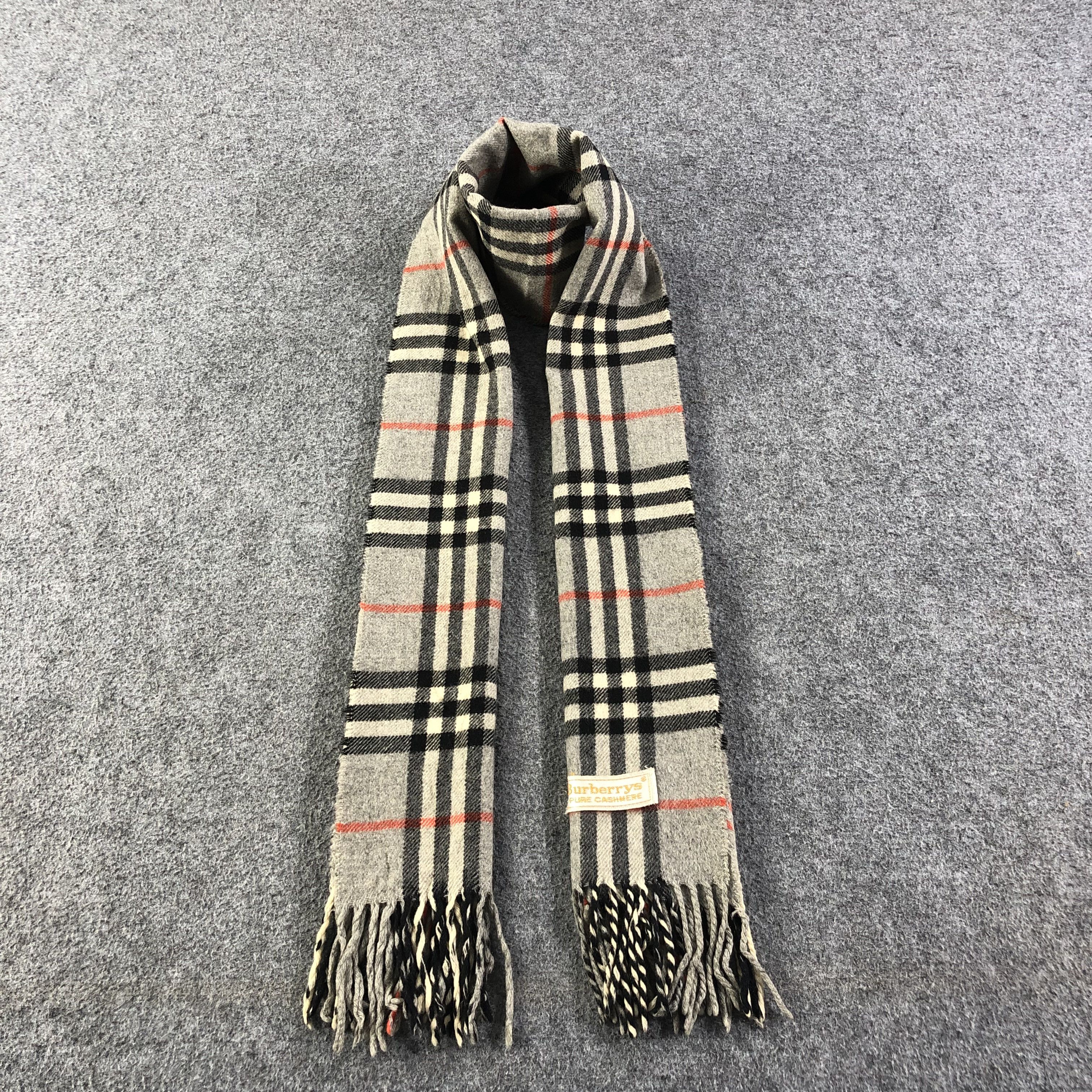 Burberry Burberrys Nova Check Cashmere Scarf Muffler V1178 Size ONE SIZE - 1 Thumbnail