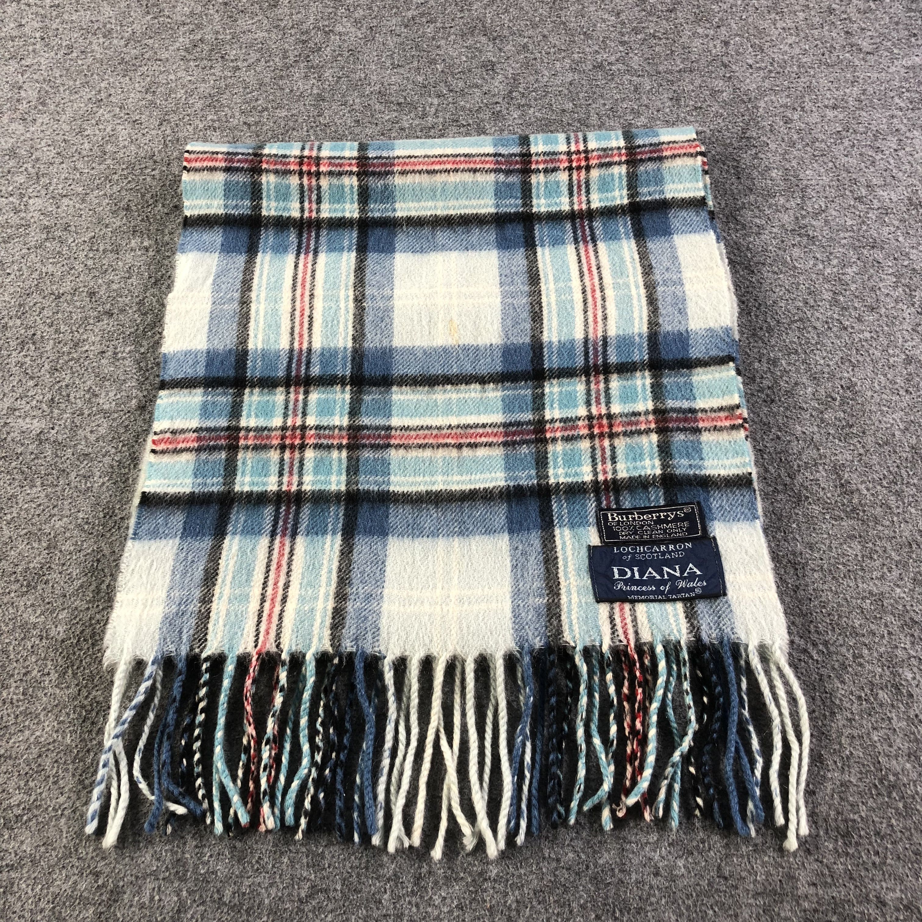 Burberry Burberrys Nova Check Cashmere Scarf Muffler V1194 Size ONE SIZE - 3 Thumbnail