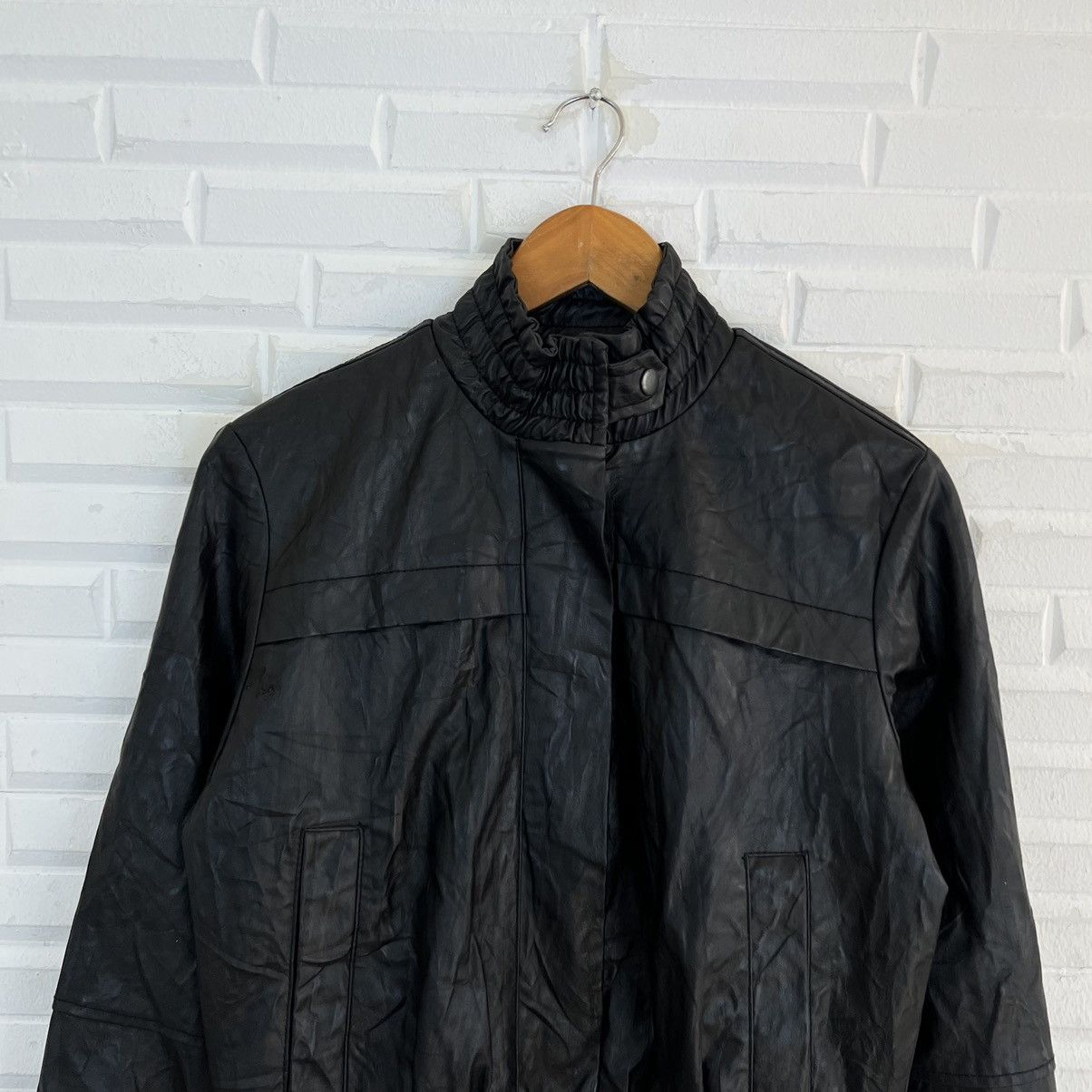 Japanese Brand VINTAGE ZARA BASIC BIKER PARACHUTE LEATHER JACKET Size US M / EU 48-50 / 2 - 3 Thumbnail