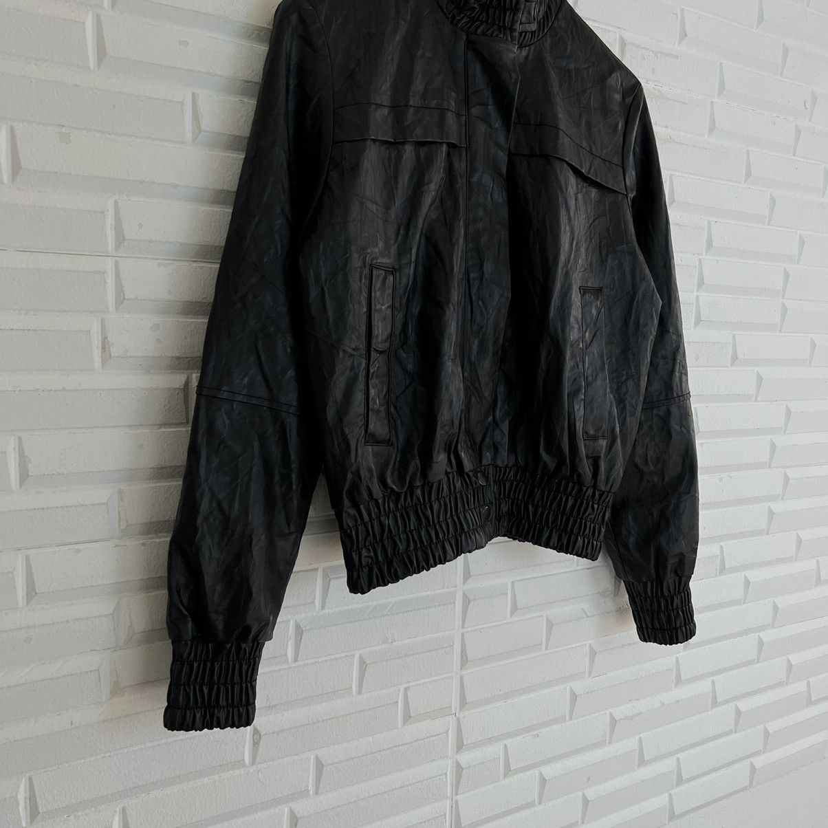 Japanese Brand VINTAGE ZARA BASIC BIKER PARACHUTE LEATHER JACKET Size US M / EU 48-50 / 2 - 4 Thumbnail