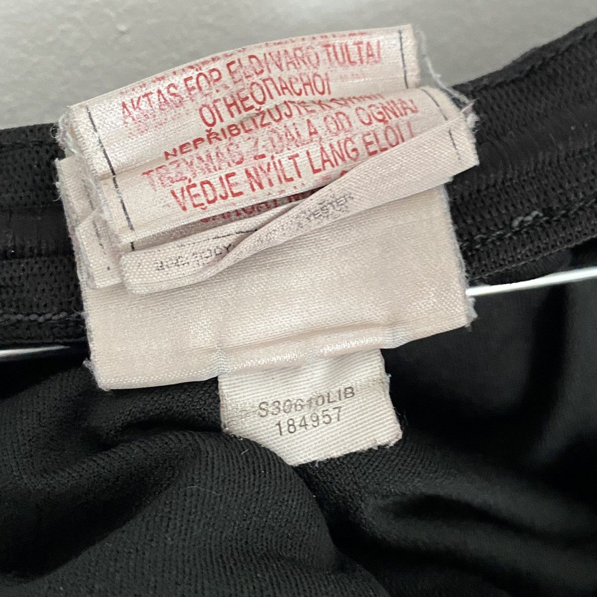 Nike × Vintage 2007 2008 Manchester United Nike Vintage Away Soccer Shorts Size US 36 / EU 52 - 4 Thumbnail