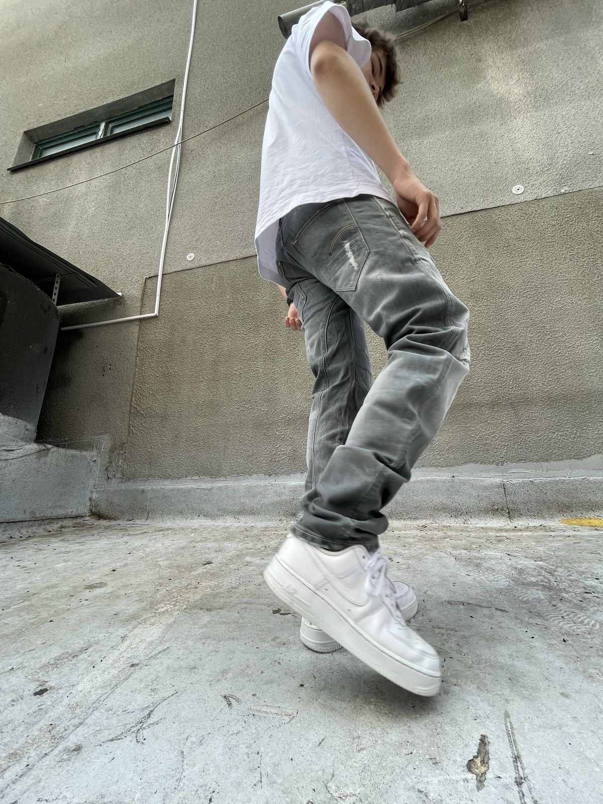 G-Star Vintage G Star Raw distressed denim grey jeans Size US 29 - 2 Thumbnail