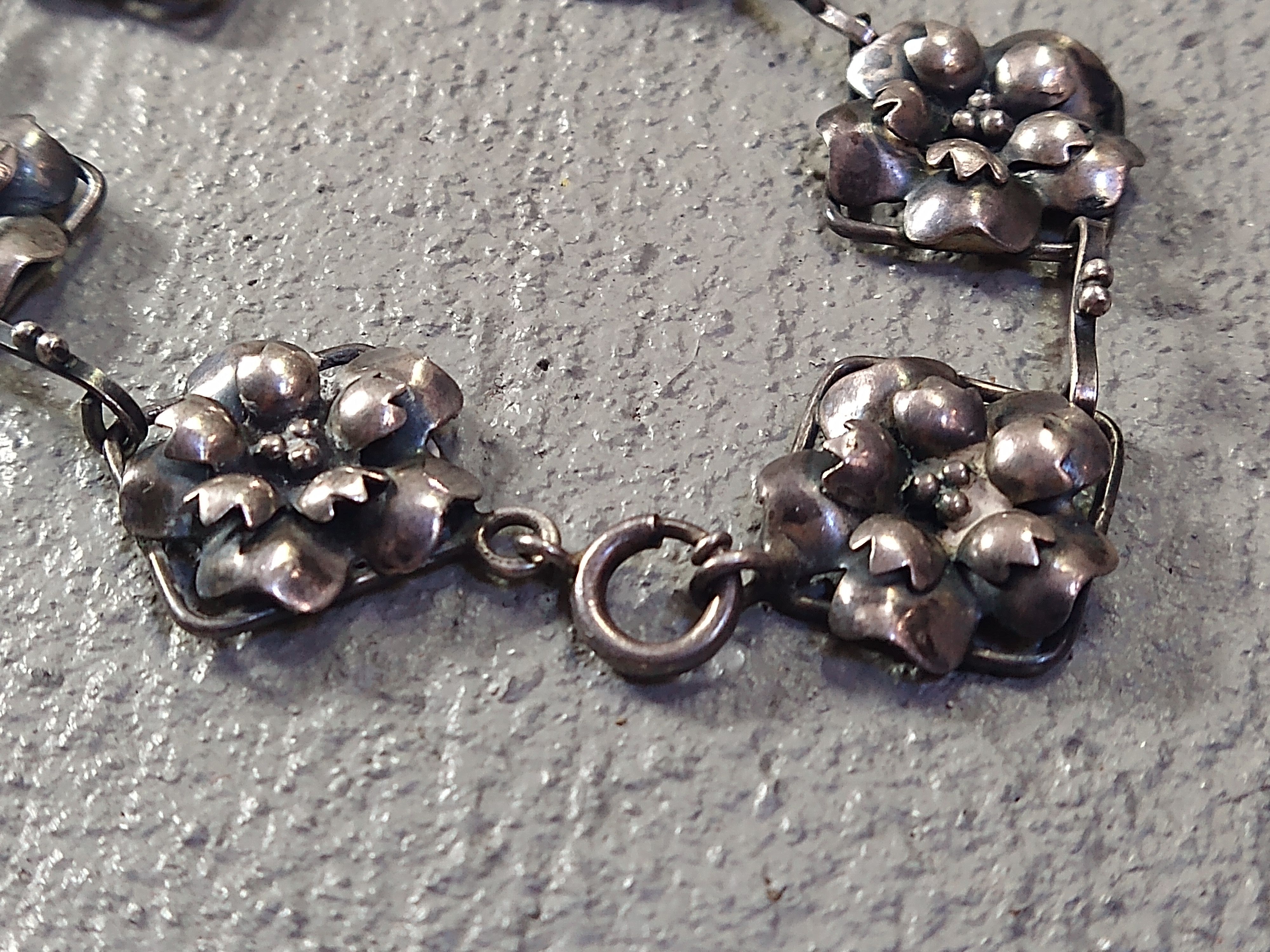 Jewelry Vintage Sterling Silver Bracelet Flower 7.75" Art Nouveau Size ONE SIZE - 6 Thumbnail