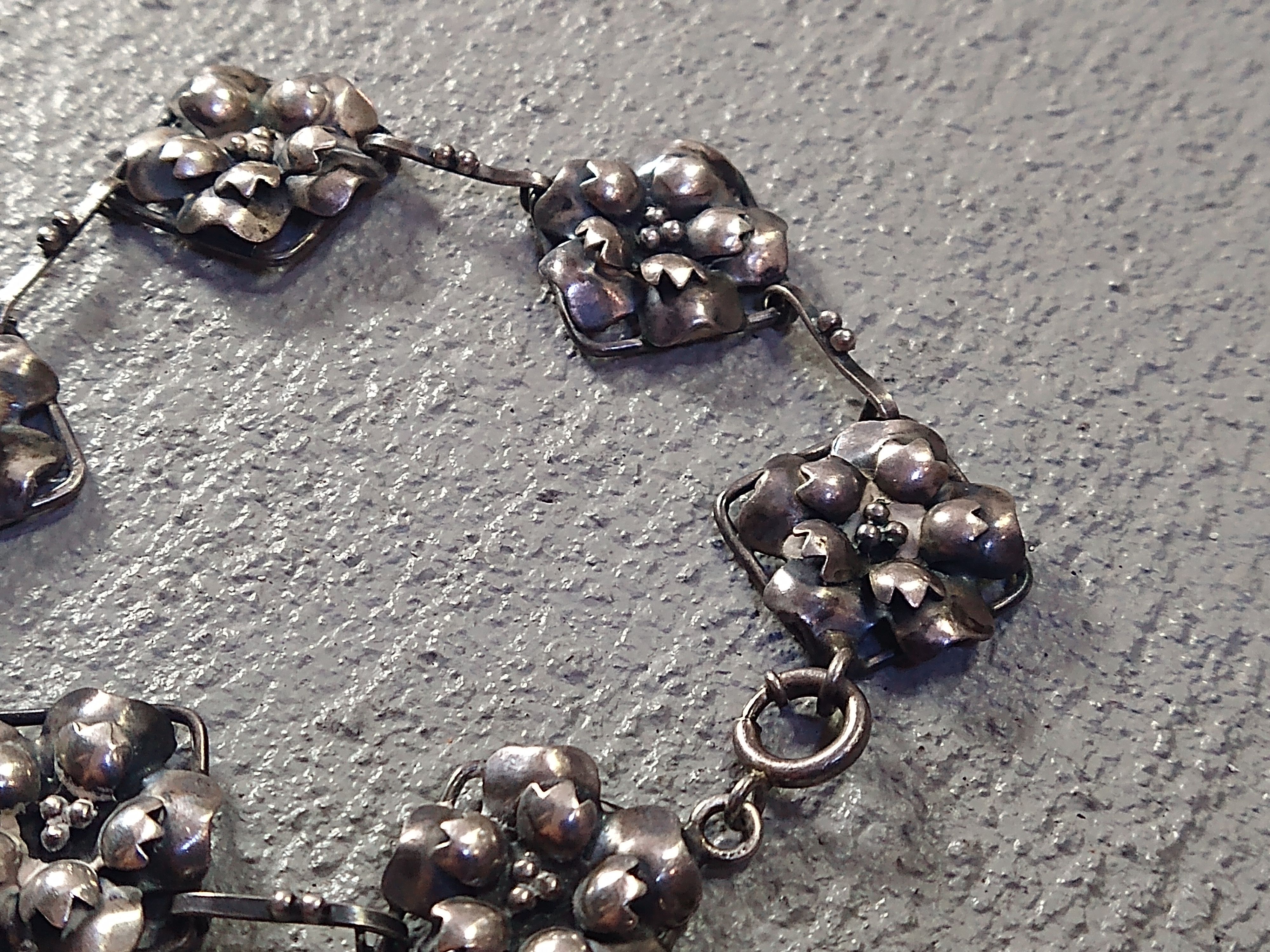 Jewelry Vintage Sterling Silver Bracelet Flower 7.75" Art Nouveau Size ONE SIZE - 5 Thumbnail