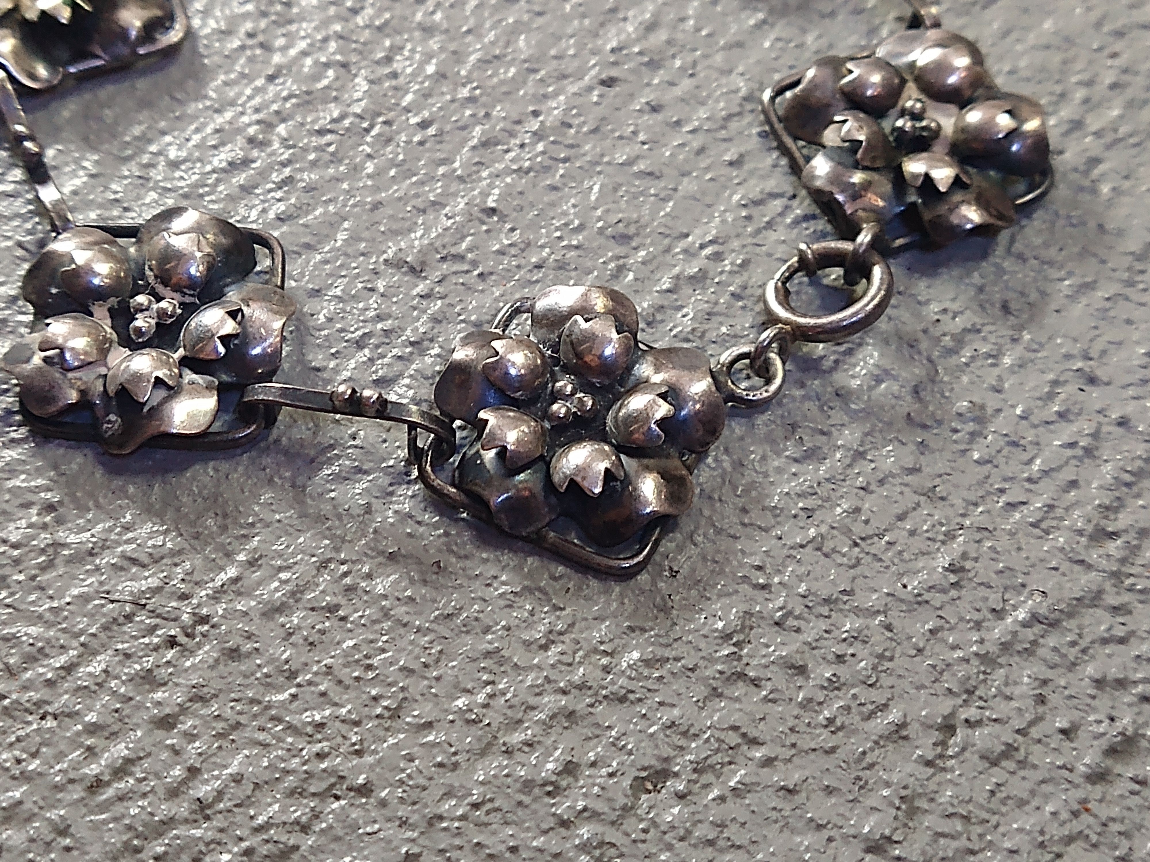 Jewelry Vintage Sterling Silver Bracelet Flower 7.75" Art Nouveau Size ONE SIZE - 4 Thumbnail