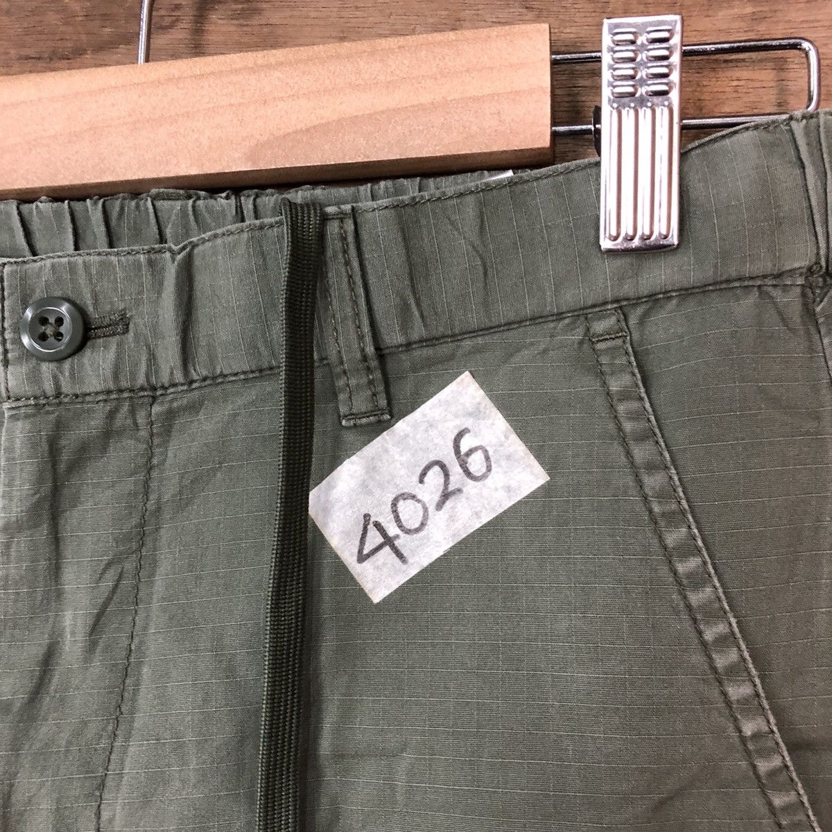Uniqlo Uniqlo Green multi pocket jogger Cargo Pants #4026 Size US 28 / EU 44 - 10 Thumbnail