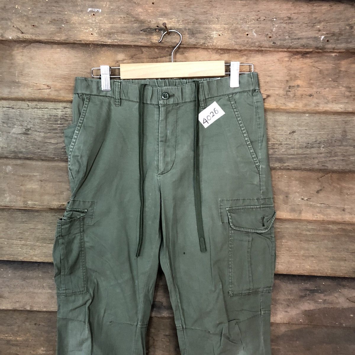Uniqlo Uniqlo Green multi pocket jogger Cargo Pants #4026 Size US 28 / EU 44 - 2 Thumbnail