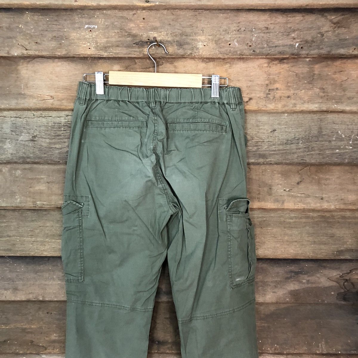 Uniqlo Uniqlo Green multi pocket jogger Cargo Pants #4026 Size US 28 / EU 44 - 12 Thumbnail