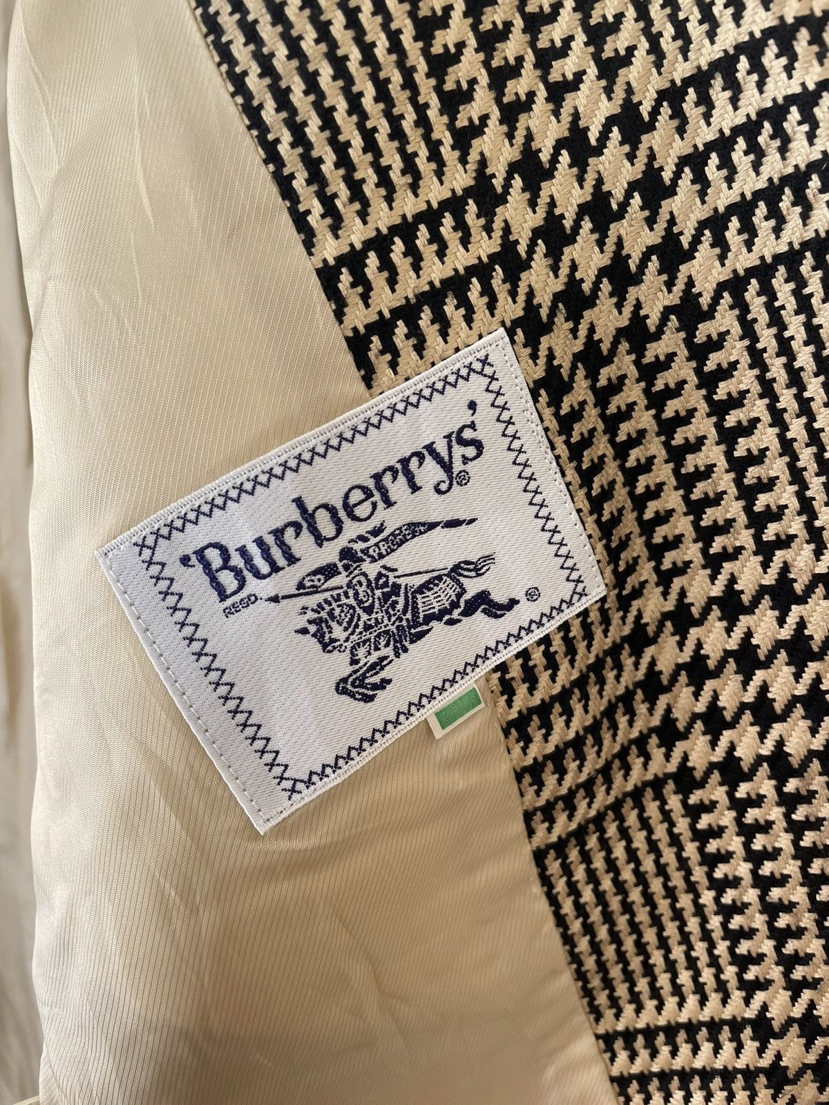 Burberry VINTAGE BURBERRYS BLAZER Size US M / EU 48-50 / 2 - 9 Thumbnail