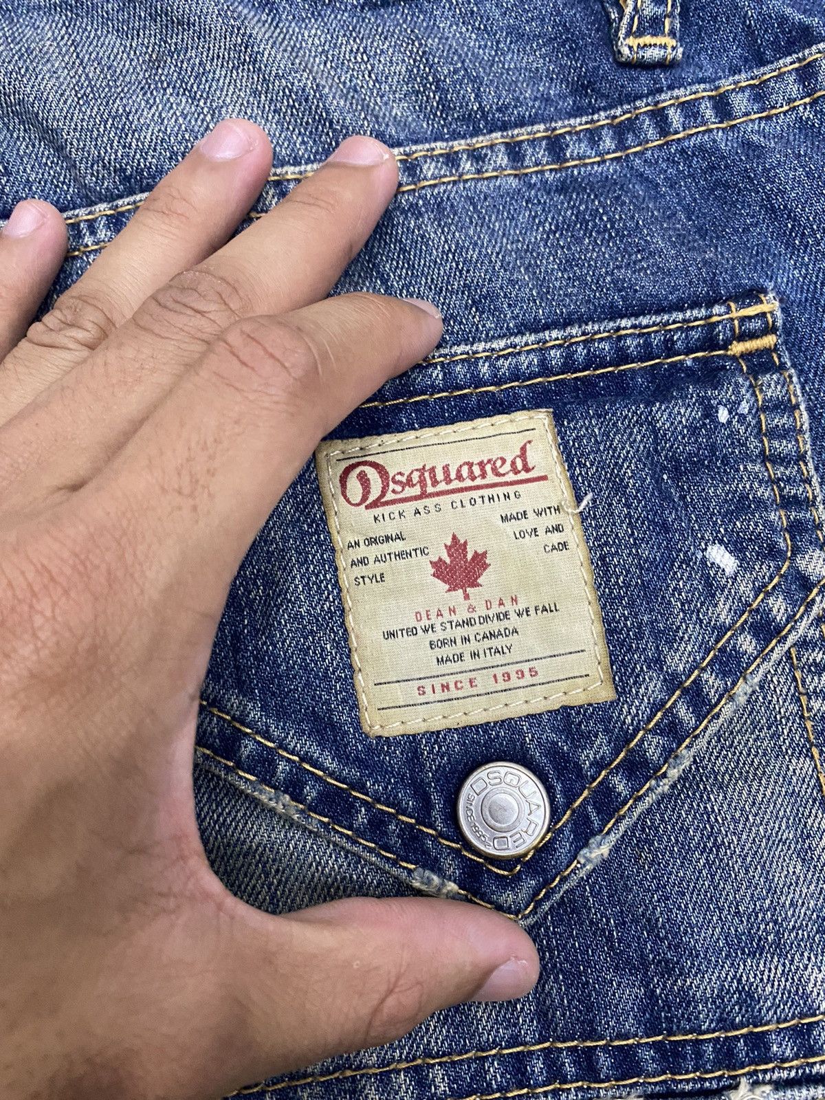 Dsquared2 DSQUARED2 DISTRESSED STYLE DENIM SLIM JEANS MADE IN ITALY Size US 35 - 12 Thumbnail