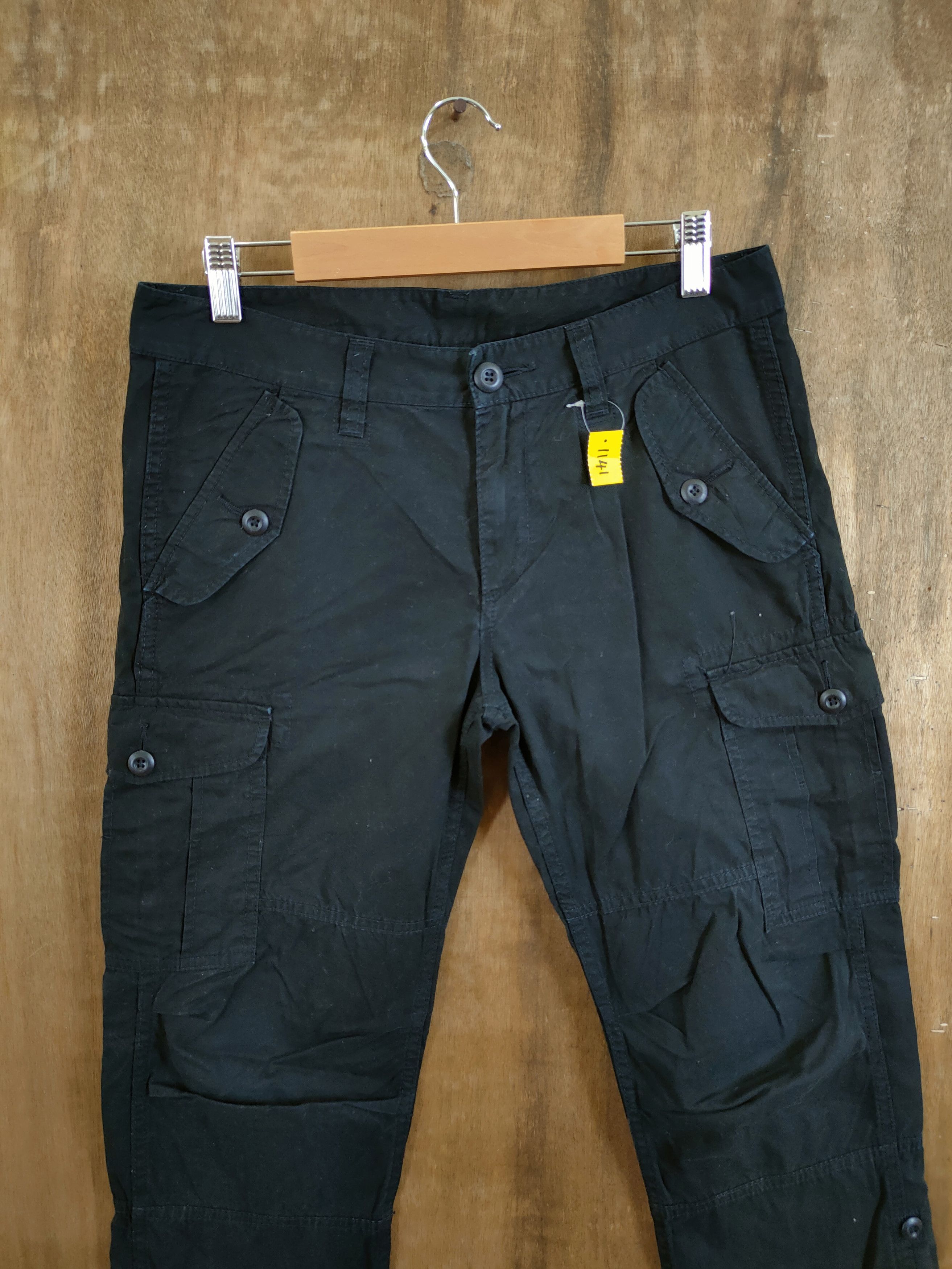 Japanese Brand DLL Uniqlo Black japan utility Multipocket Cargo pants #1141 Size US 28 / EU 44 - 3 Thumbnail