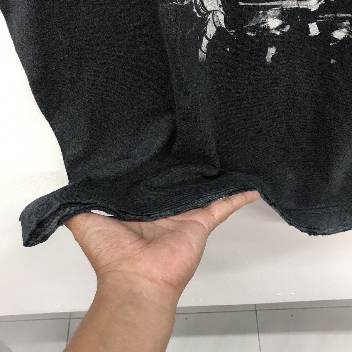 Band Tees Rare!! Disstress Band Tour Tee ANGRA X BLIND GUARDIAN Tee Size US XL / EU 56 / 4 - 15 Thumbnail