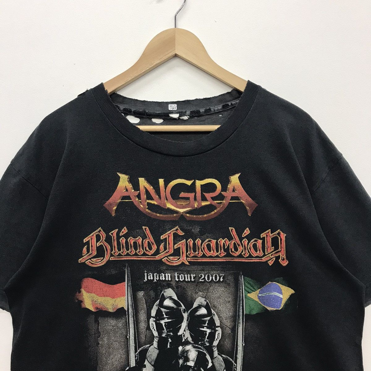 Band Tees Rare!! Disstress Band Tour Tee ANGRA X BLIND GUARDIAN Tee Size US XL / EU 56 / 4 - 2 Thumbnail