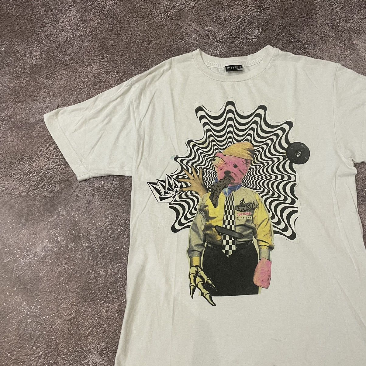Vintage Vintage Y2K Graphic Tee Sun Faded Psychedelic Art Skate M Size US M / EU 48-50 / 2 - 4 Thumbnail